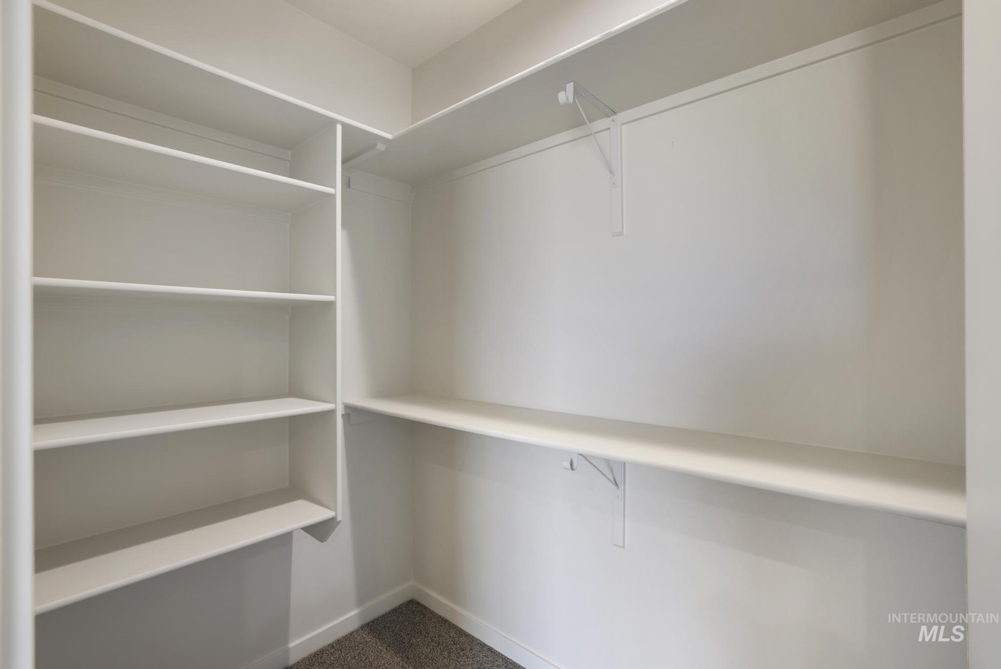 902 23rd Ave E, Jerome, Idaho 83338, 3 Bedrooms, 3 Bathrooms, Residential For Sale, Price $412,900,MLS 98972685