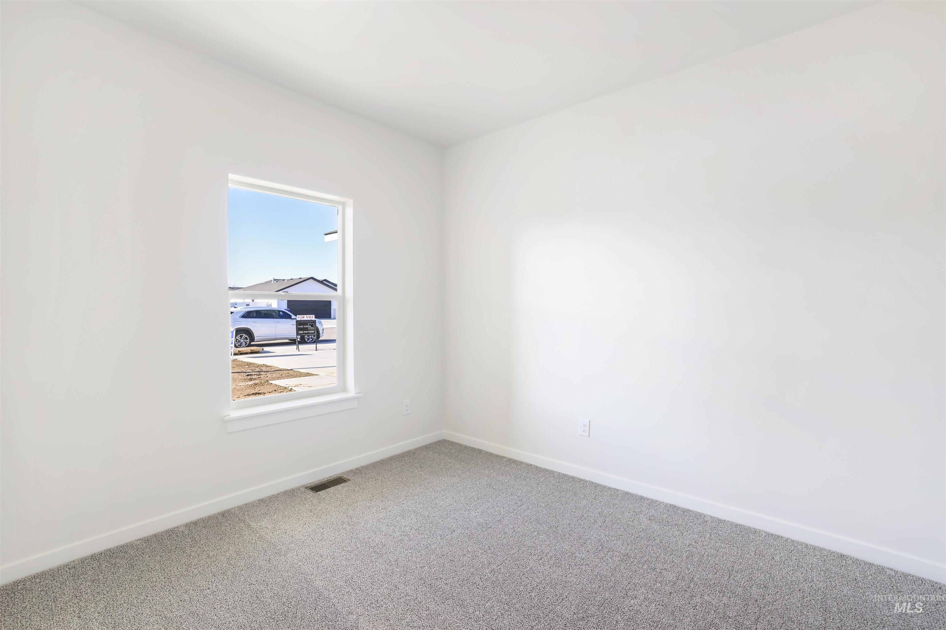 2018 Regan St, Jerome, Idaho 83338, 3 Bedrooms, 2 Bathrooms, Residential For Sale, Price $370,000,MLS 98972687