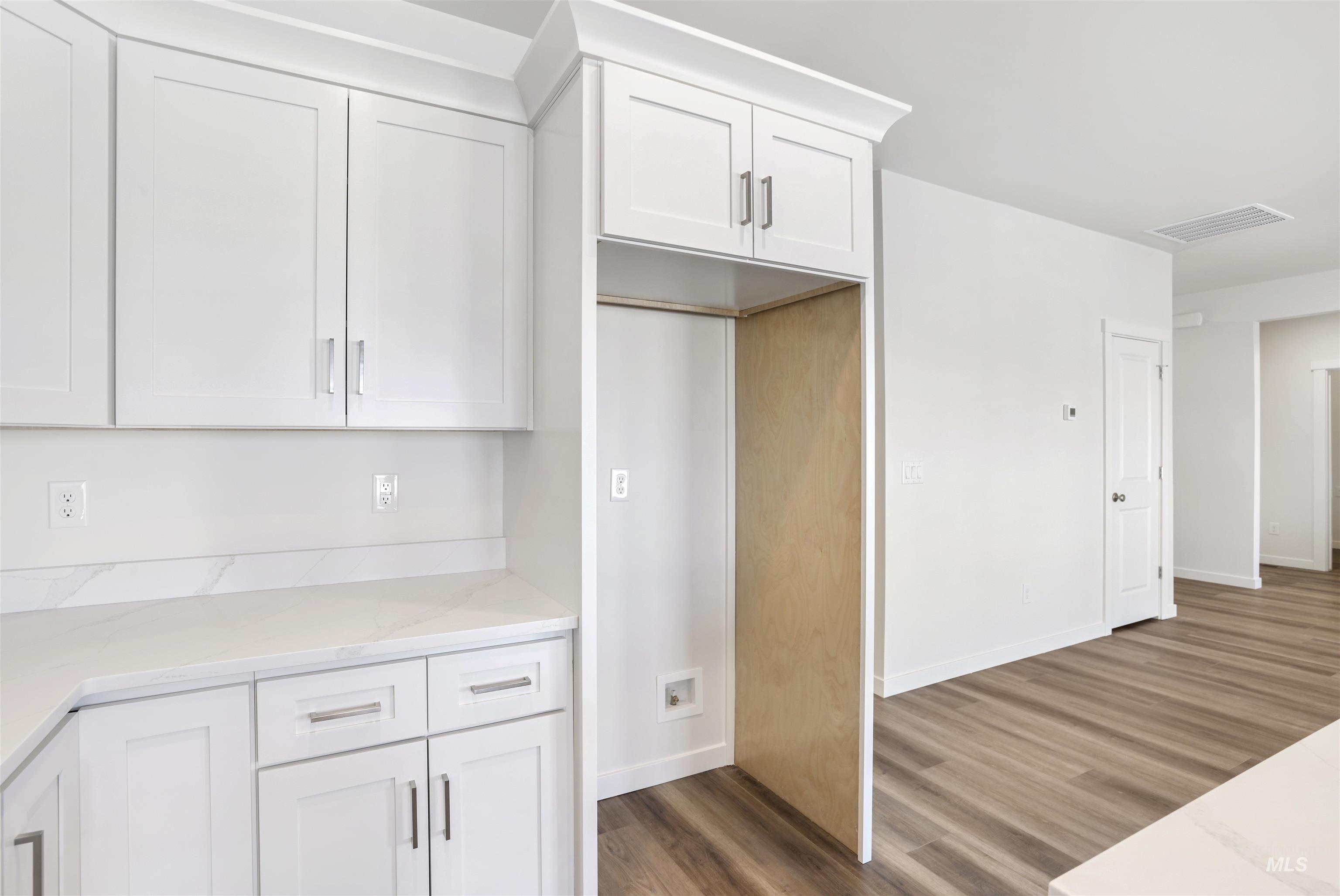 2018 Regan St, Jerome, Idaho 83338, 3 Bedrooms, 2 Bathrooms, Residential For Sale, Price $370,000,MLS 98972687