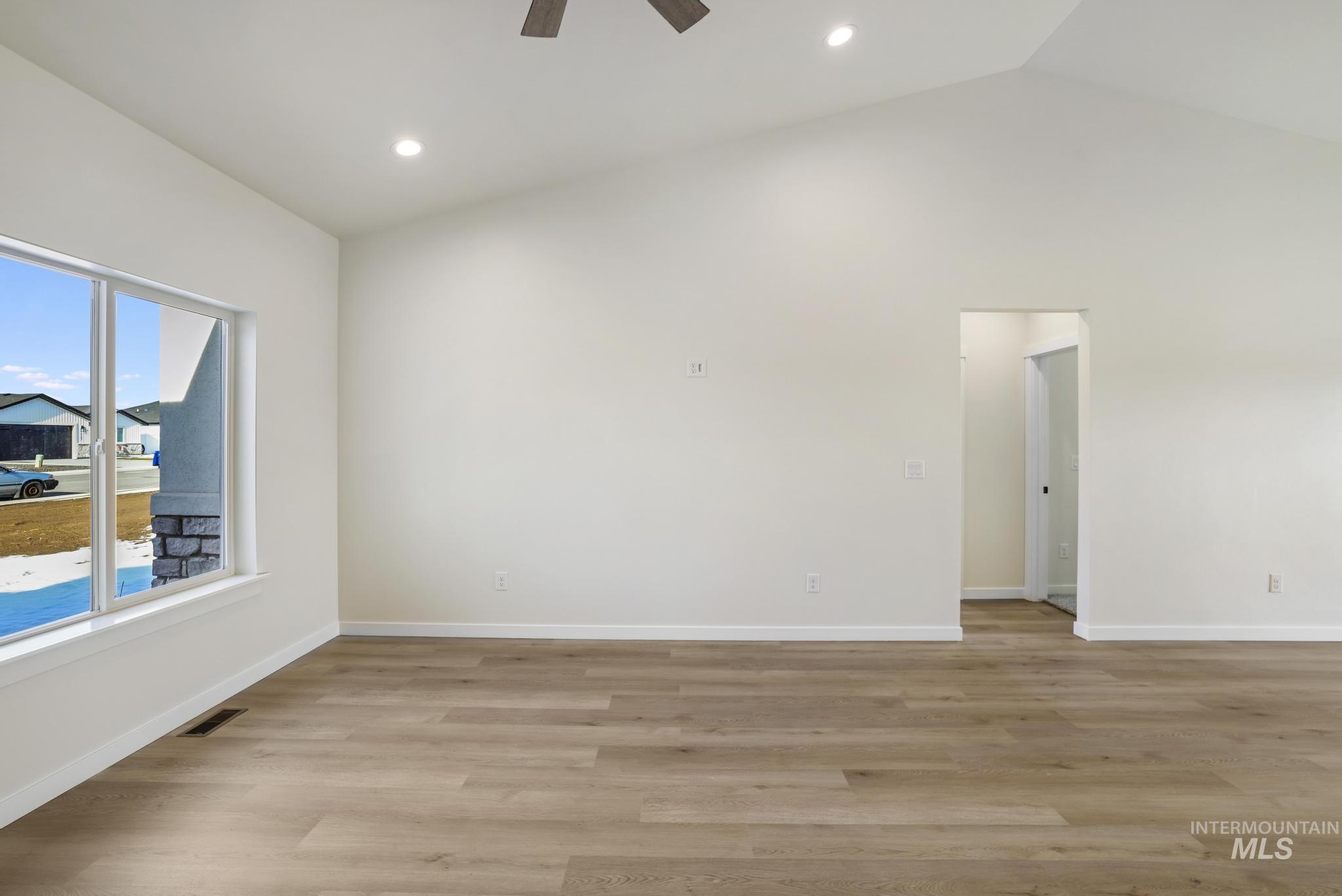 2014 Regan St, Jerome, Idaho 83338, 3 Bedrooms, 2 Bathrooms, Residential For Sale, Price $379,900,MLS 98972688