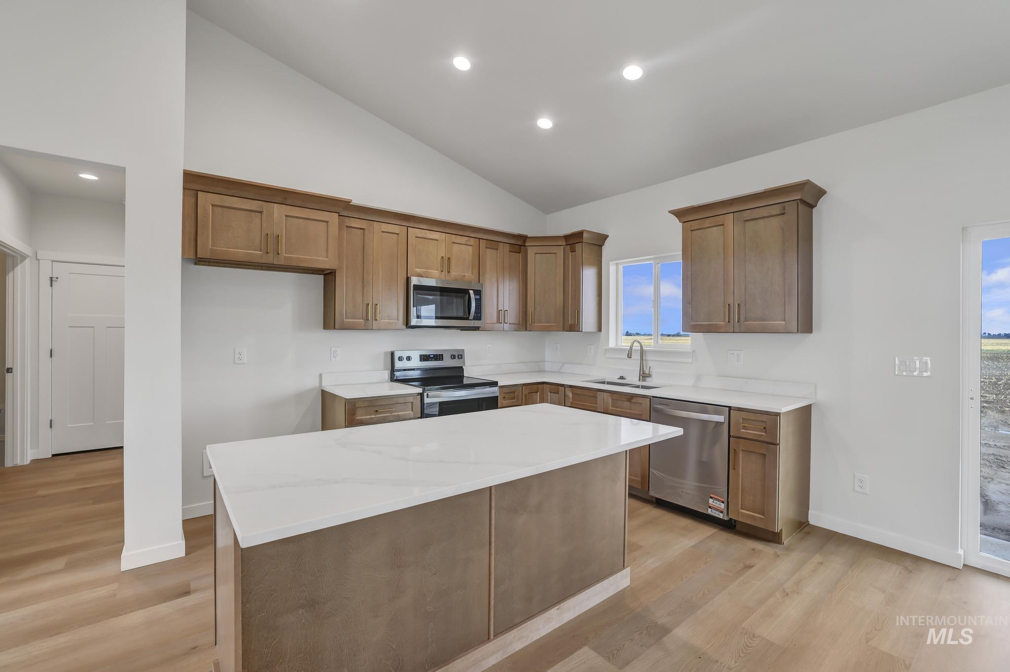 910 23rd Ave E, Jerome, Idaho 83338, 3 Bedrooms, 2 Bathrooms, Residential For Sale, Price $379,900, 98972690