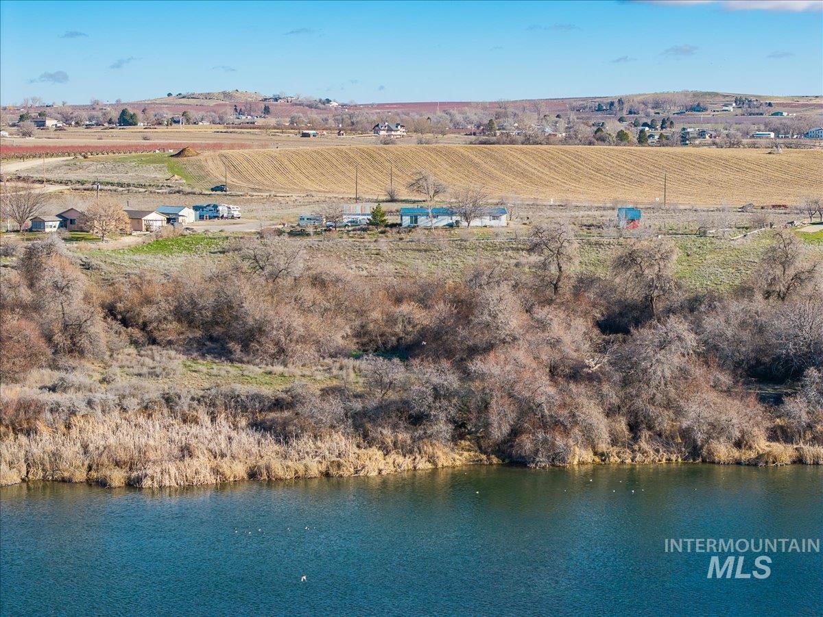 14291 Plum Rd, Caldwell, Idaho 83607, 3 Bedrooms, 2 Bathrooms, Residential For Sale, Price $450,000,MLS 98972691