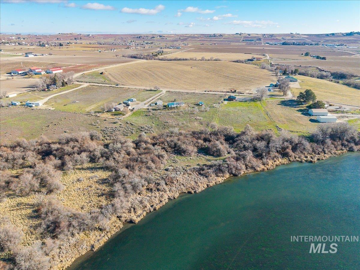 14291 Plum Rd, Caldwell, Idaho 83607, 3 Bedrooms, 2 Bathrooms, Residential For Sale, Price $450,000,MLS 98972691