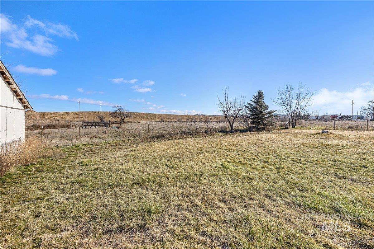 14291 Plum Rd, Caldwell, Idaho 83607, 3 Bedrooms, 2 Bathrooms, Residential For Sale, Price $450,000,MLS 98972691