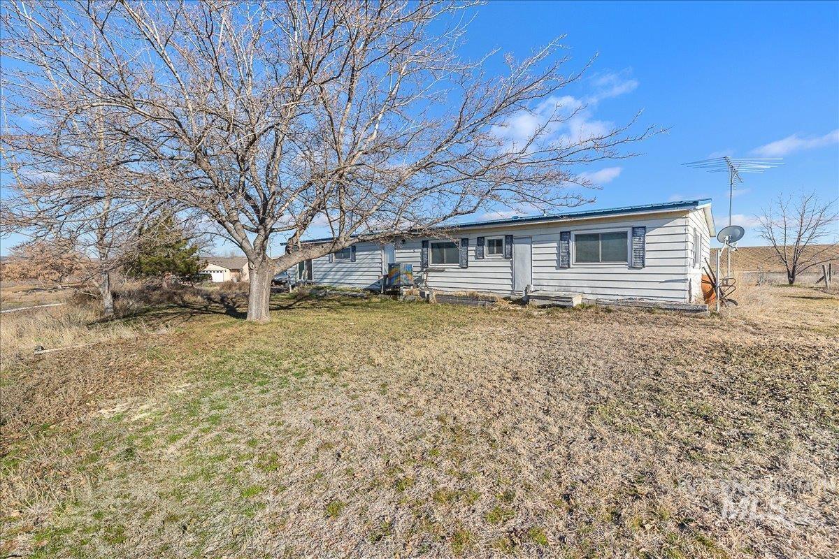 14291 Plum Rd, Caldwell, Idaho 83607, 3 Bedrooms, 2 Bathrooms, Residential For Sale, Price $450,000,MLS 98972691