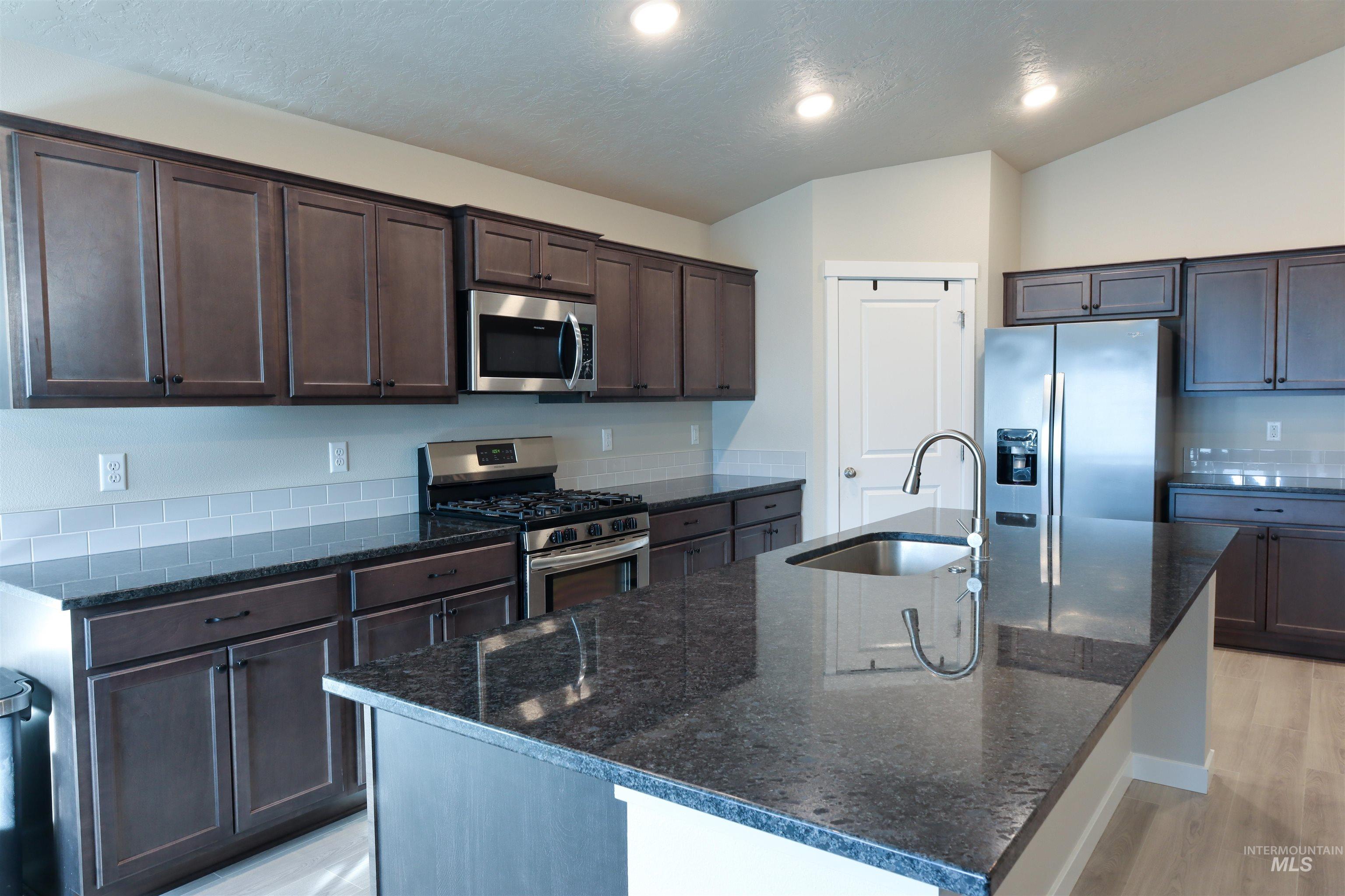 11545 W Trooper St, Nampa, Idaho 83651, 3 Bedrooms, 2 Bathrooms, Residential For Sale, Price $419,000,MLS 98972692