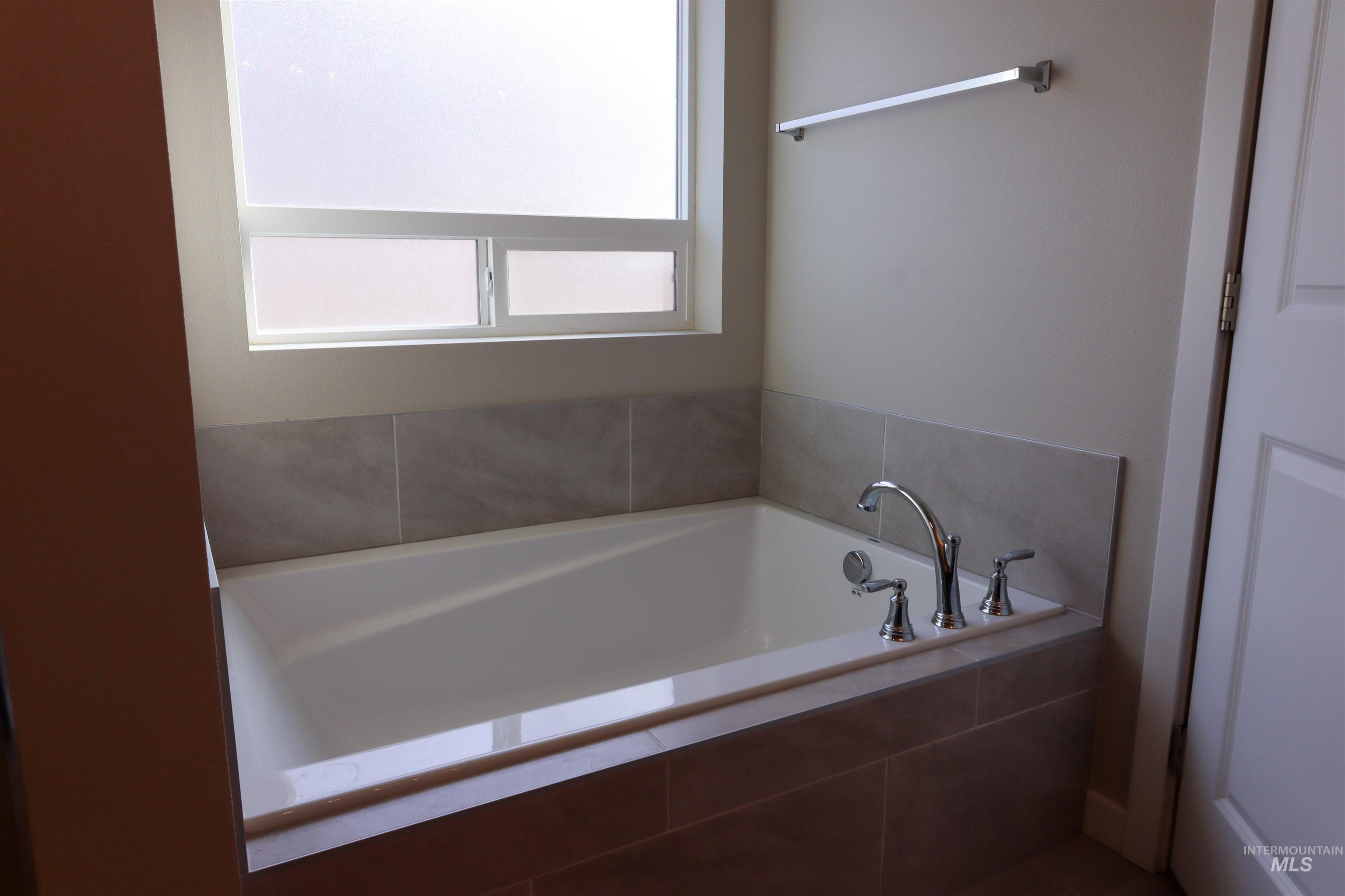 11545 W Trooper St, Nampa, Idaho 83651, 3 Bedrooms, 2 Bathrooms, Residential For Sale, Price $419,000,MLS 98972692