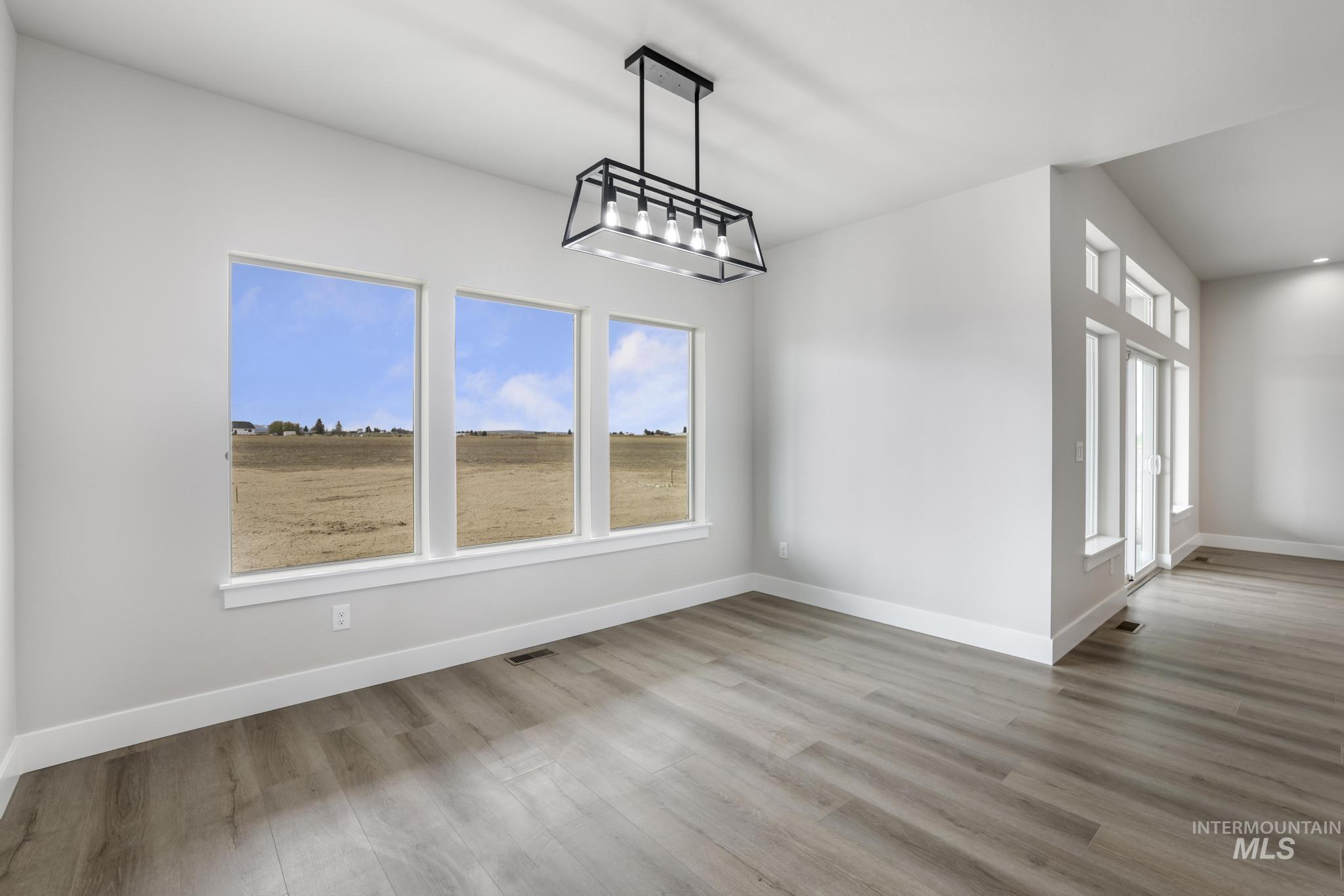 3677 E 3735 N, Kimberly, Idaho 83341, 4 Bedrooms, 2 Bathrooms, Residential For Sale, Price $649,900,MLS 98972694