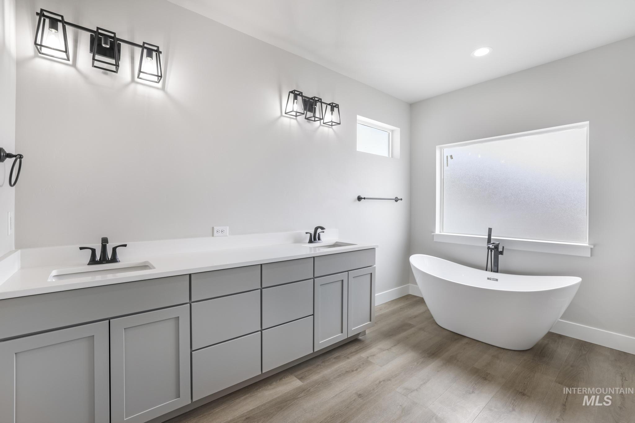 3677 E 3735 N, Kimberly, Idaho 83341, 4 Bedrooms, 2 Bathrooms, Residential For Sale, Price $649,900,MLS 98972694