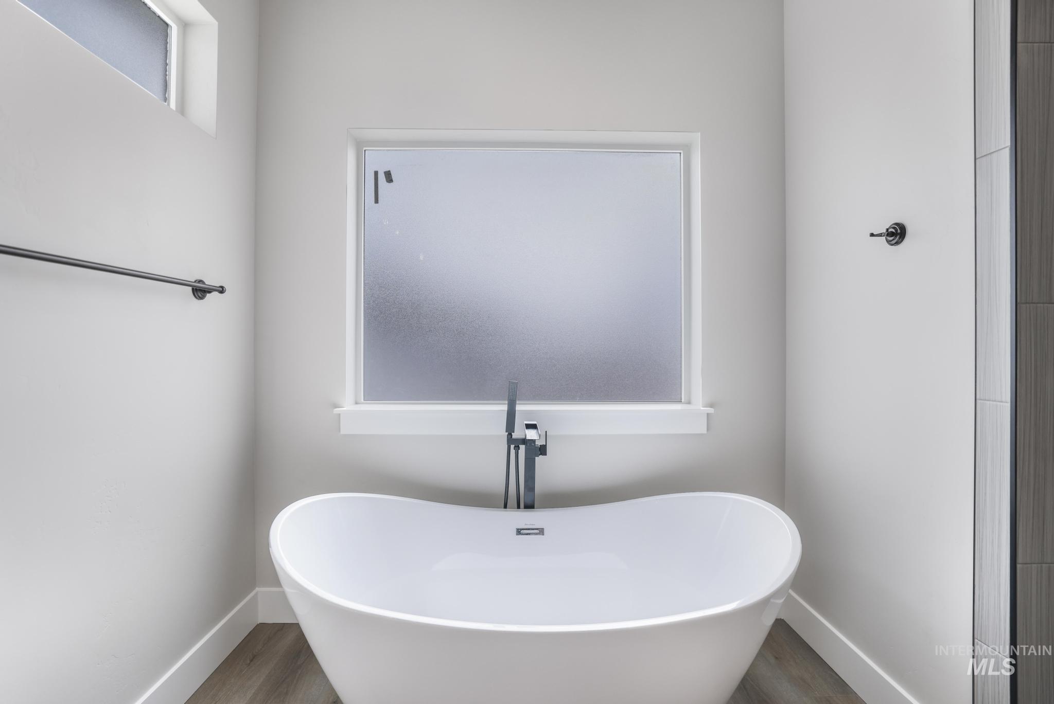 3677 E 3735 N, Kimberly, Idaho 83341, 4 Bedrooms, 2 Bathrooms, Residential For Sale, Price $649,900,MLS 98972694