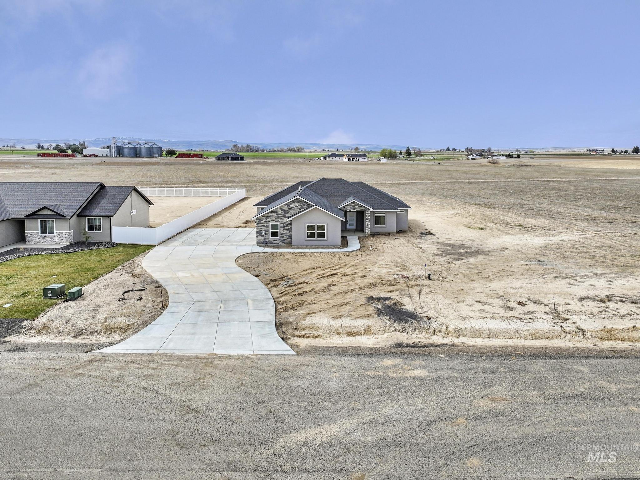 3677 E 3735 N, Kimberly, Idaho 83341, 4 Bedrooms, 2 Bathrooms, Residential For Sale, Price $649,900,MLS 98972694