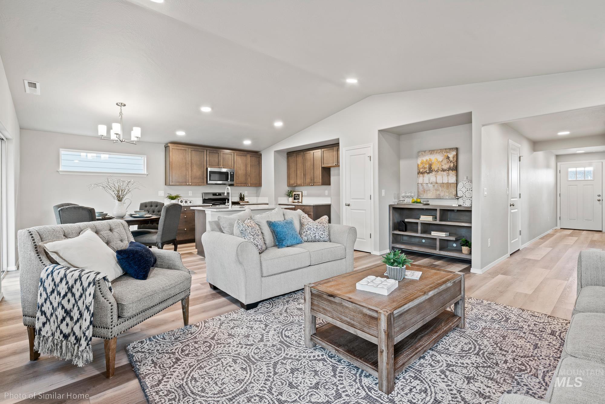 7234 W Rygate Dr., Boise, Idaho 83714, 3 Bedrooms, 2.5 Bathrooms, Residential For Sale, Price $463,990,MLS 98972698