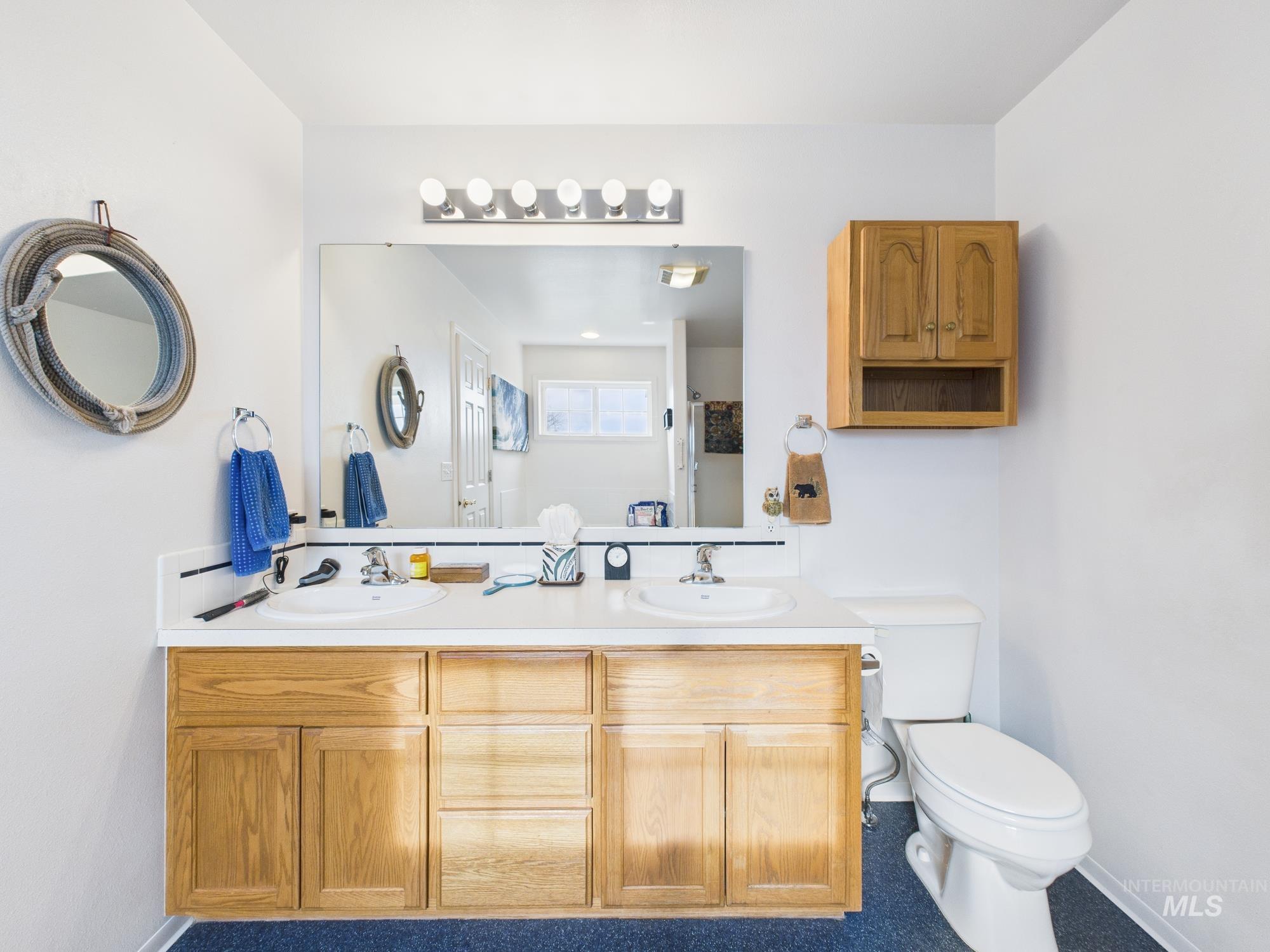 425 W Central Rd, Emmett, Idaho 83617, 3 Bedrooms, 2 Bathrooms, Residential For Sale, Price $644,000,MLS 98972700