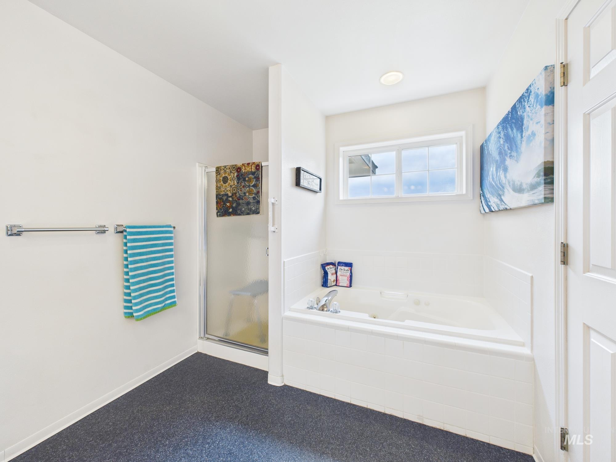 425 W Central Rd, Emmett, Idaho 83617, 3 Bedrooms, 2 Bathrooms, Residential For Sale, Price $644,000,MLS 98972700