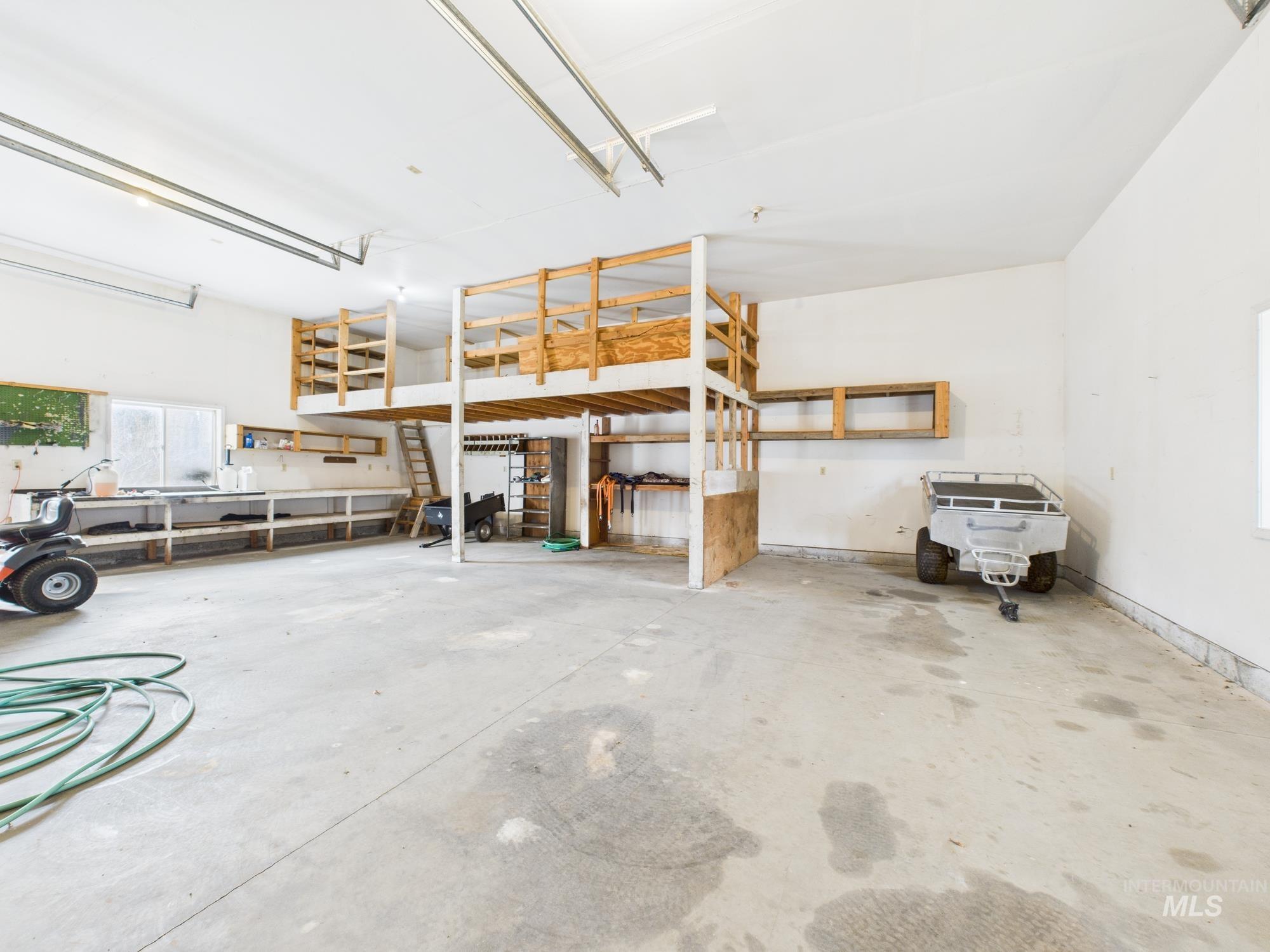 425 W Central Rd, Emmett, Idaho 83617, 3 Bedrooms, 2 Bathrooms, Residential For Sale, Price $644,000,MLS 98972700