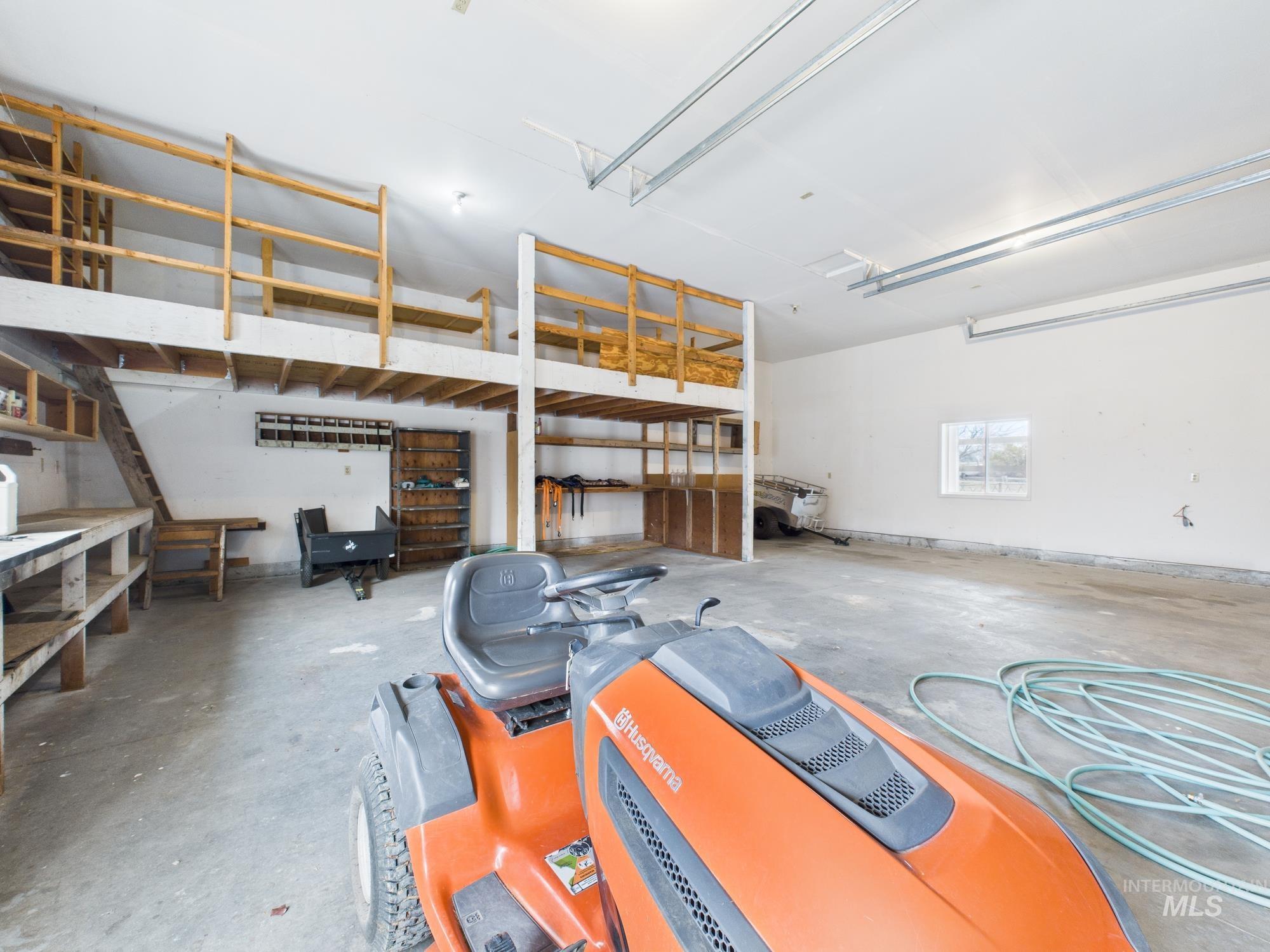 425 W Central Rd, Emmett, Idaho 83617, 3 Bedrooms, 2 Bathrooms, Residential For Sale, Price $644,000,MLS 98972700