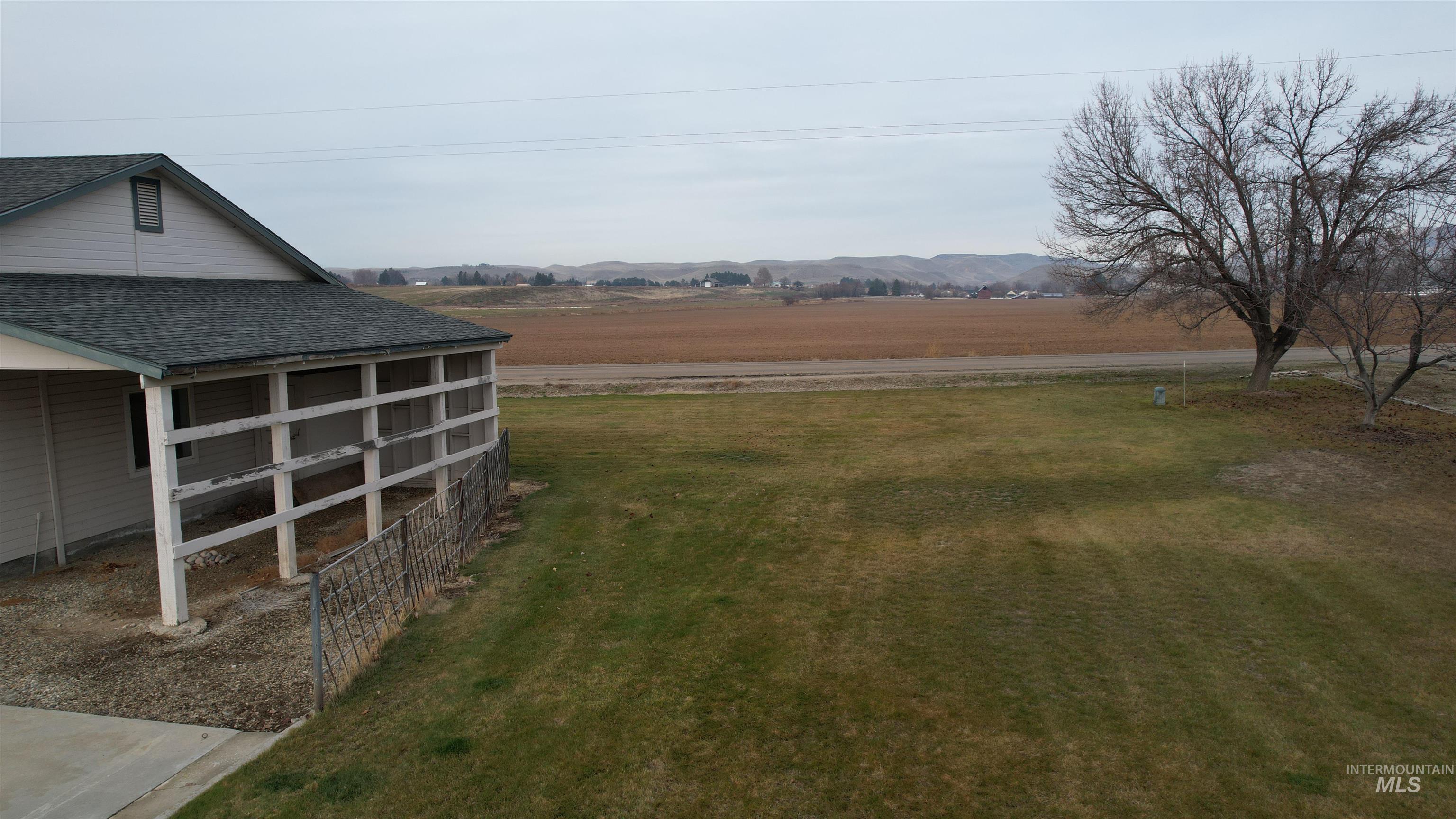 425 W Central Rd, Emmett, Idaho 83617, 3 Bedrooms, 2 Bathrooms, Residential For Sale, Price $644,000,MLS 98972700