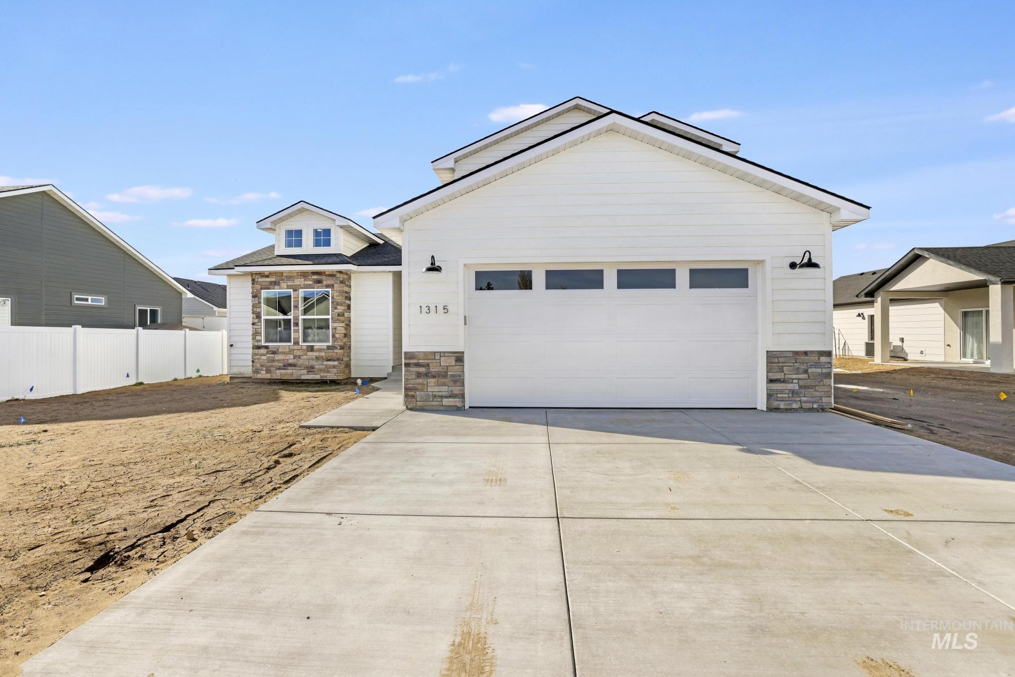 1315 J Street, Rupert, Idaho 83350, 4 Bedrooms, 2.5 Bathrooms, Residential For Sale, Price $395,000,MLS 98972702