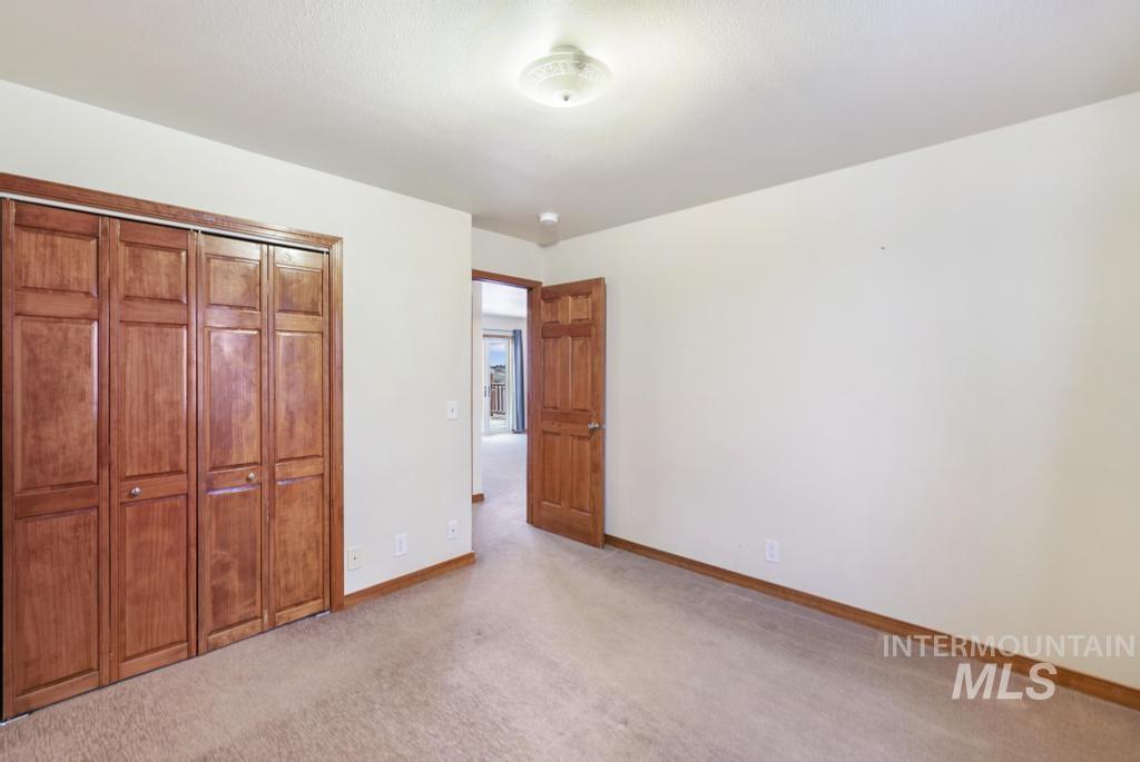 568 N 150 E, Shoshone, Idaho 83352, 4 Bedrooms, 2.5 Bathrooms, Residential For Sale, Price $555,000,MLS 98972703