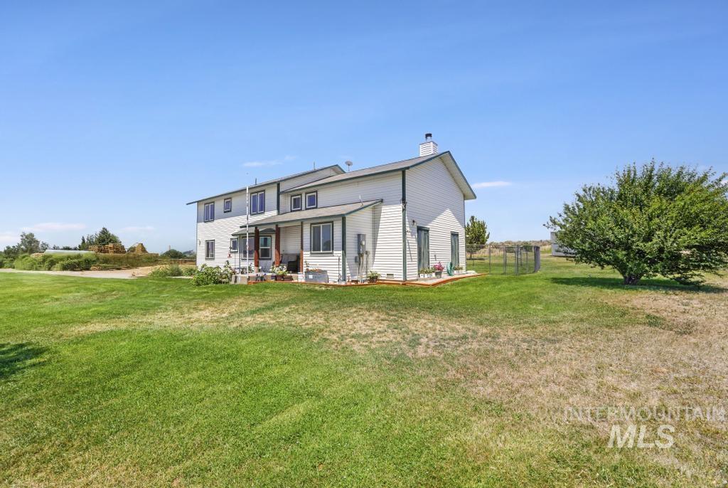 568 N 150 E, Shoshone, Idaho 83352, 4 Bedrooms, 2.5 Bathrooms, Residential For Sale, Price $547,000,MLS 98972703