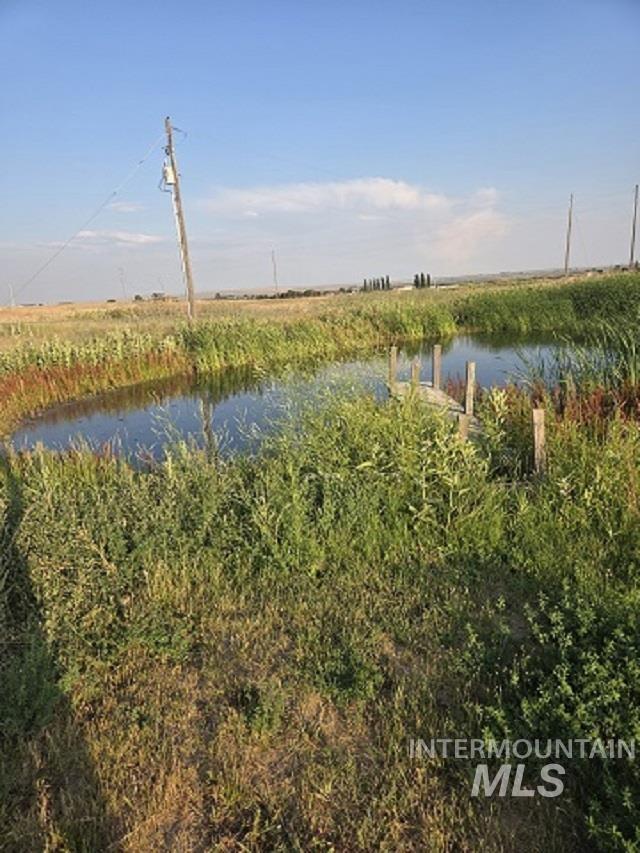 568 N 150 E, Shoshone, Idaho 83352, 4 Bedrooms, 2.5 Bathrooms, Residential For Sale, Price $555,000,MLS 98972703