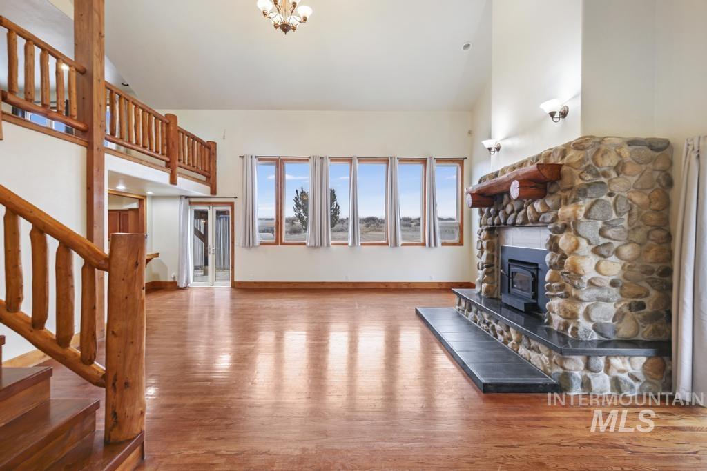 568 N 150 E, Shoshone, Idaho 83352, 4 Bedrooms, 2.5 Bathrooms, Residential For Sale, Price $555,000,MLS 98972703