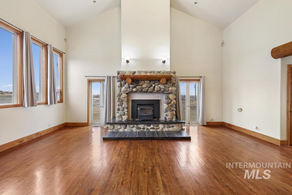 568 N 150 E, Shoshone, Idaho 83352, 4 Bedrooms, 2.5 Bathrooms, Residential For Sale, Price $555,000,MLS 98972703