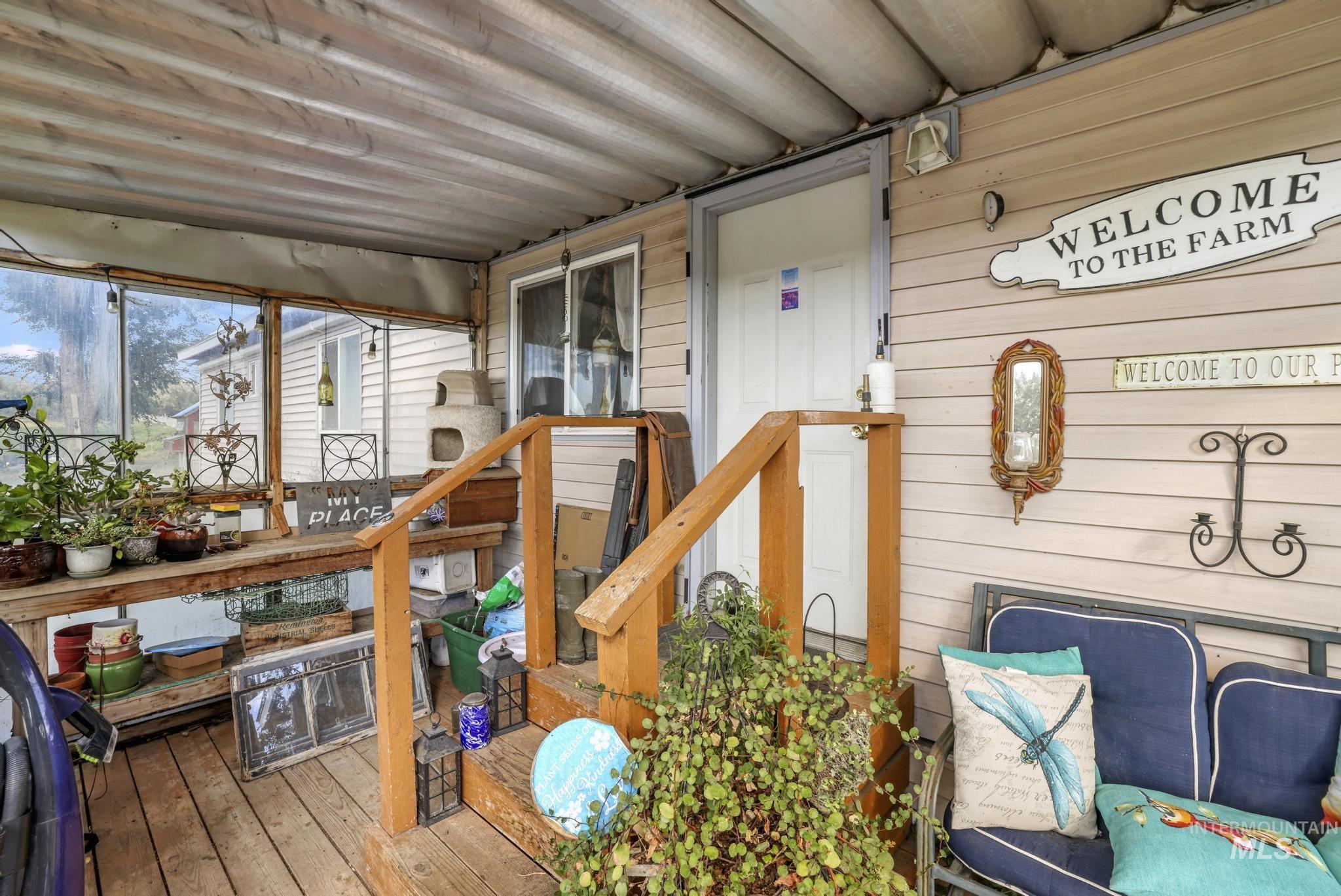 4343 N 1200 E, Buhl, Idaho 83316, 2 Bedrooms, 1 Bathroom, Residential For Sale, Price $330,000,MLS 98972706