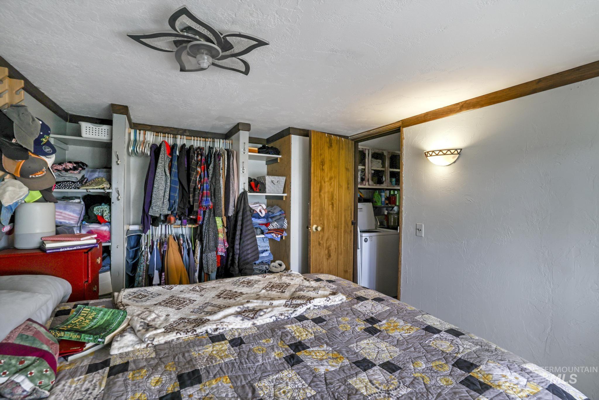 4343 N 1200 E, Buhl, Idaho 83316, 2 Bedrooms, 1 Bathroom, Residential For Sale, Price $330,000,MLS 98972706