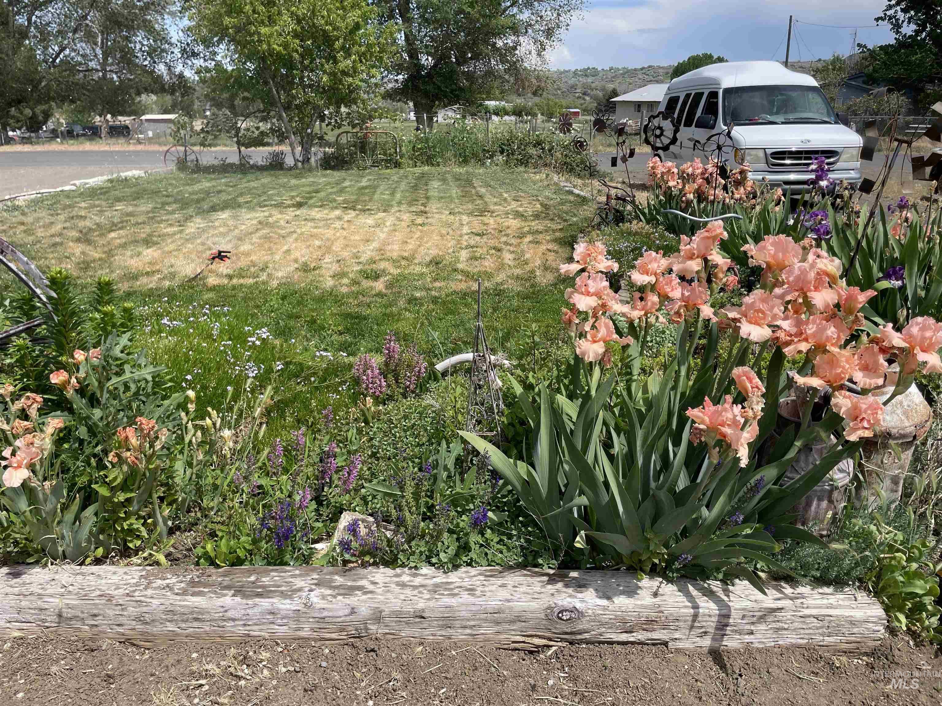 4343 N 1200 E, Buhl, Idaho 83316, 2 Bedrooms, 1 Bathroom, Residential For Sale, Price $330,000,MLS 98972706