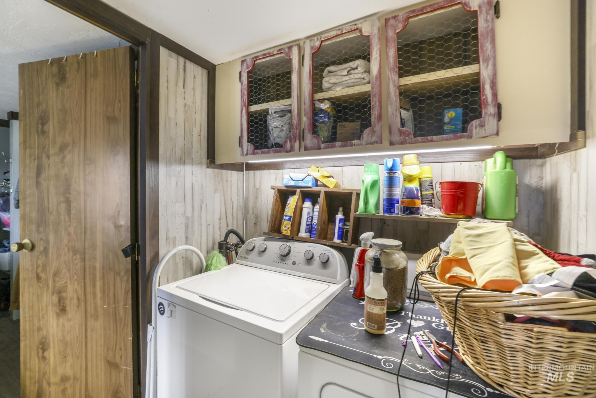 4343 N 1200 E, Buhl, Idaho 83316, 2 Bedrooms, 1 Bathroom, Residential For Sale, Price $330,000,MLS 98972706