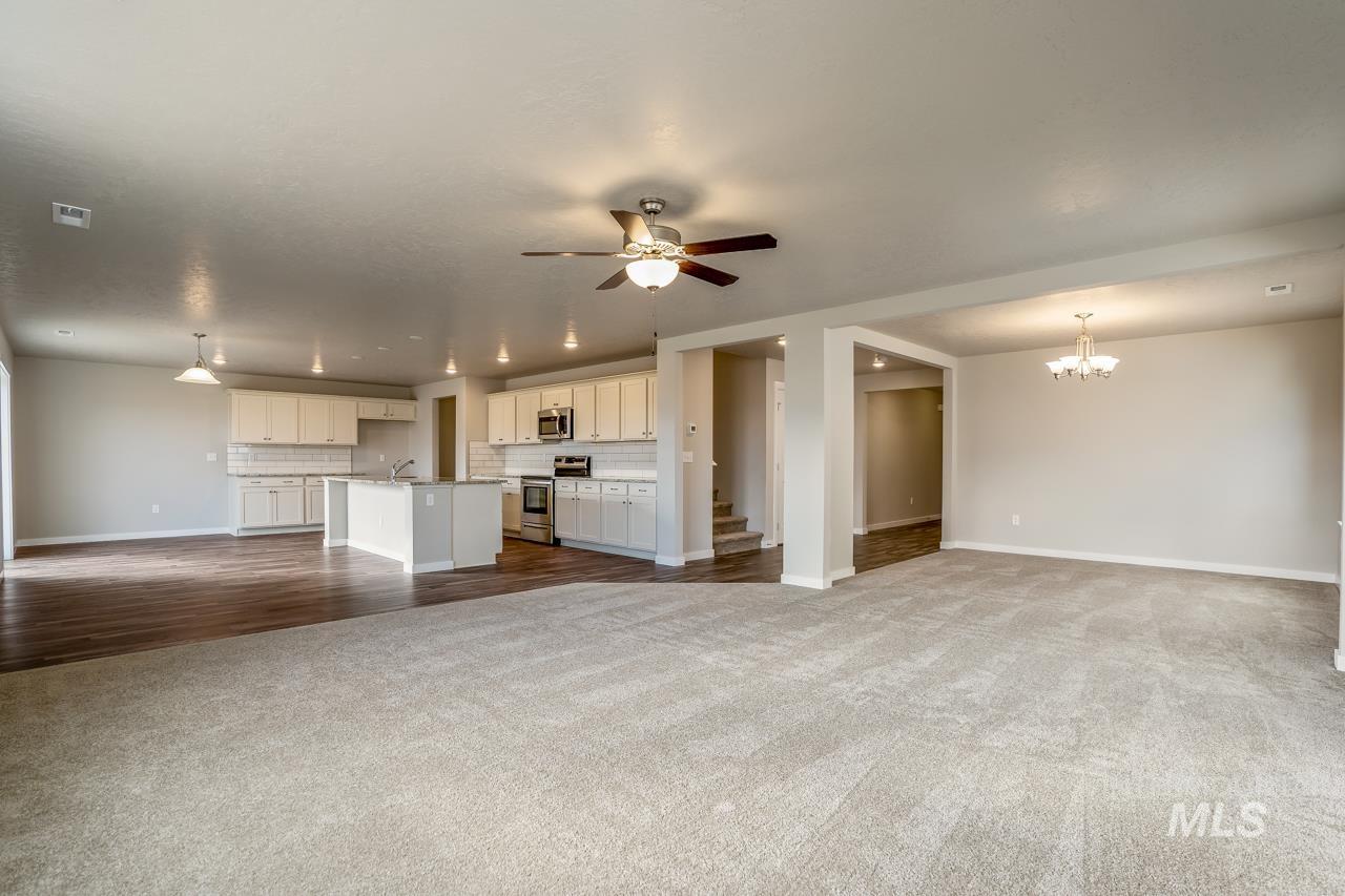 10768 Armuth St, Caldwell, Idaho 83605, 4 Bedrooms, 3.5 Bathrooms, Residential For Sale, Price $514,595,MLS 98972708