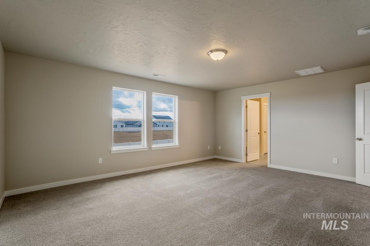 10768 Armuth St, Caldwell, Idaho 83605, 4 Bedrooms, 3.5 Bathrooms, Residential For Sale, Price $514,595,MLS 98972708