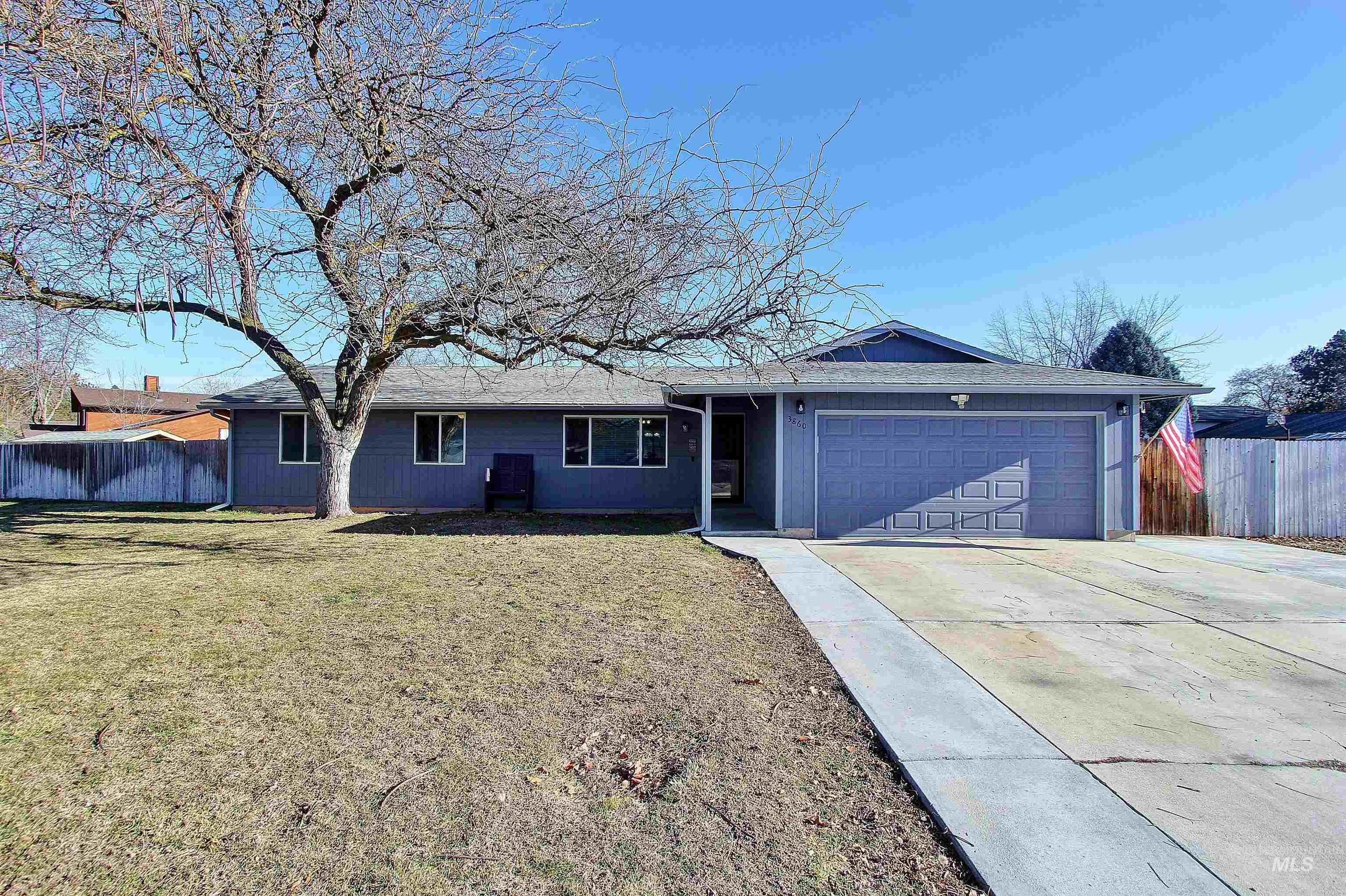 3860 N Elgin Way, Boise, Idaho 83713, 3 Bedrooms, 2 Bathrooms, Residential For Sale, Price $399,900,MLS 98972709