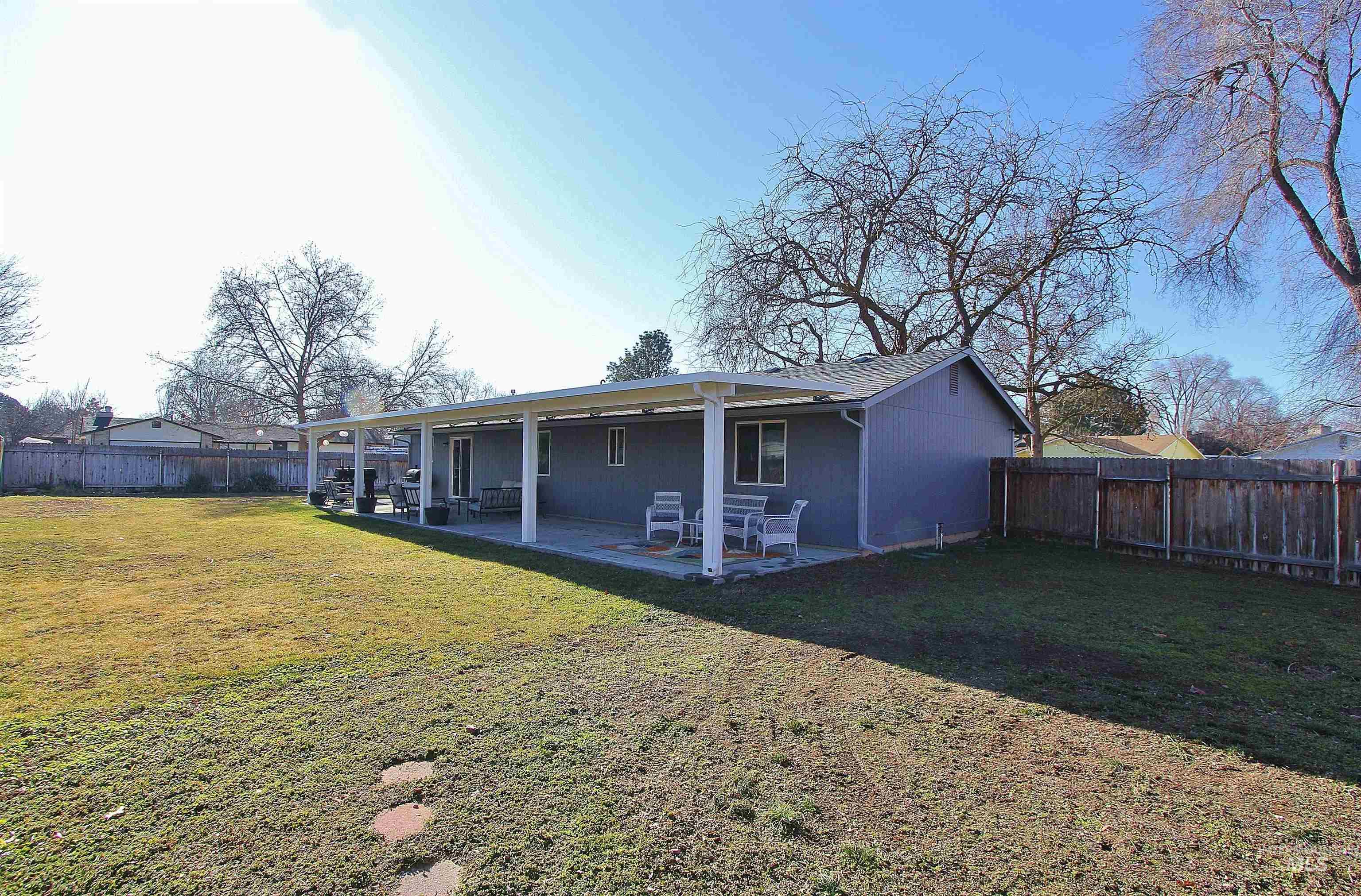 3860 N Elgin Way, Boise, Idaho 83713, 3 Bedrooms, 2 Bathrooms, Residential For Sale, Price $399,900,MLS 98972709