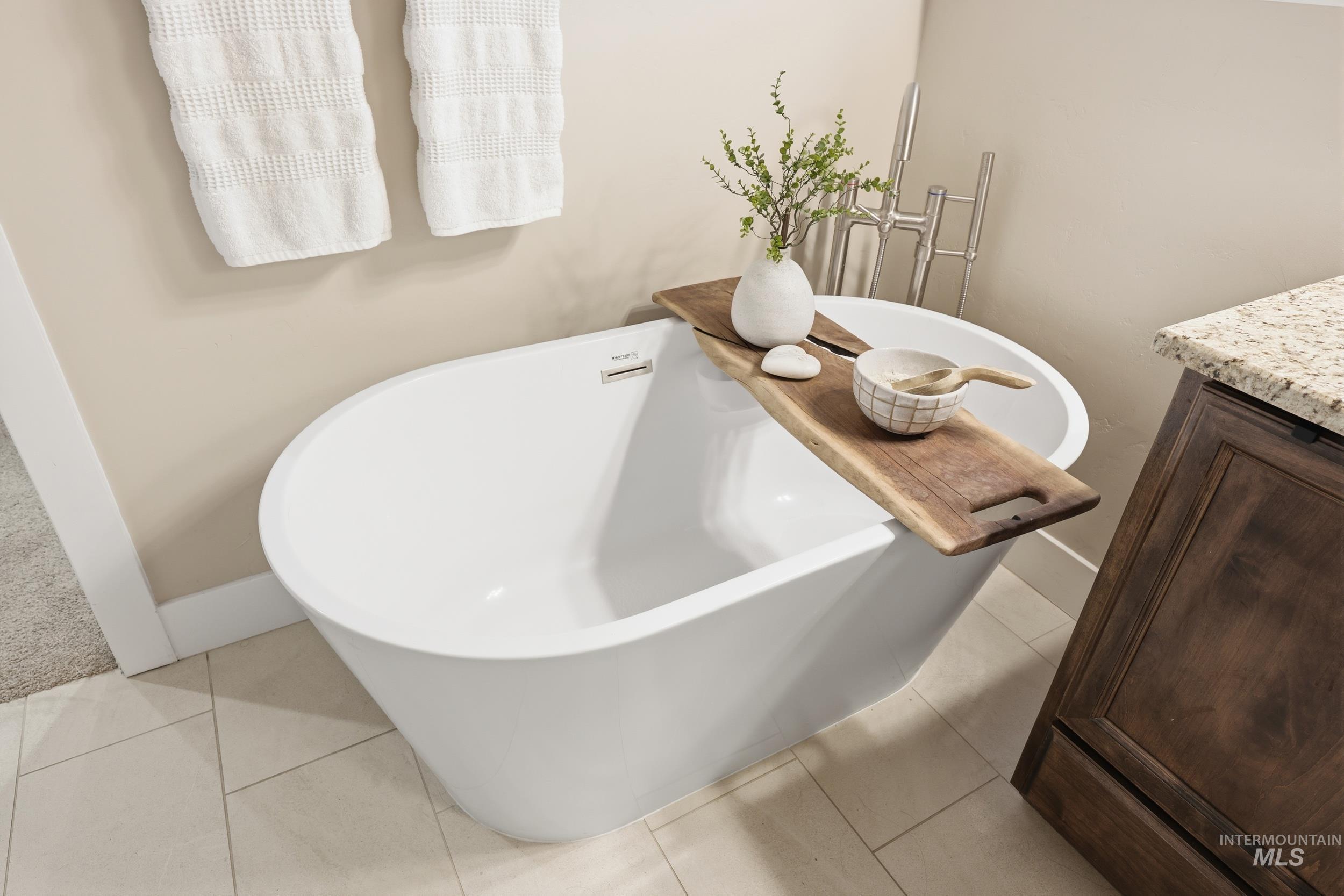 1345 N Triathlon Ave, Eagle, Idaho 83616, 3 Bedrooms, 3.5 Bathrooms, Residential For Sale, Price $1,249,000,MLS 98972711