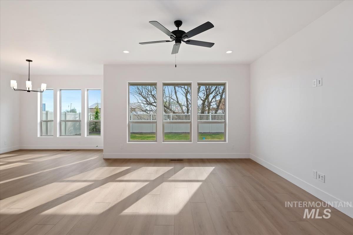 870 S Contusion Ave, Nampa, Idaho 83687, 3 Bedrooms, 2 Bathrooms, Residential For Sale, Price $468,000,MLS 98972716