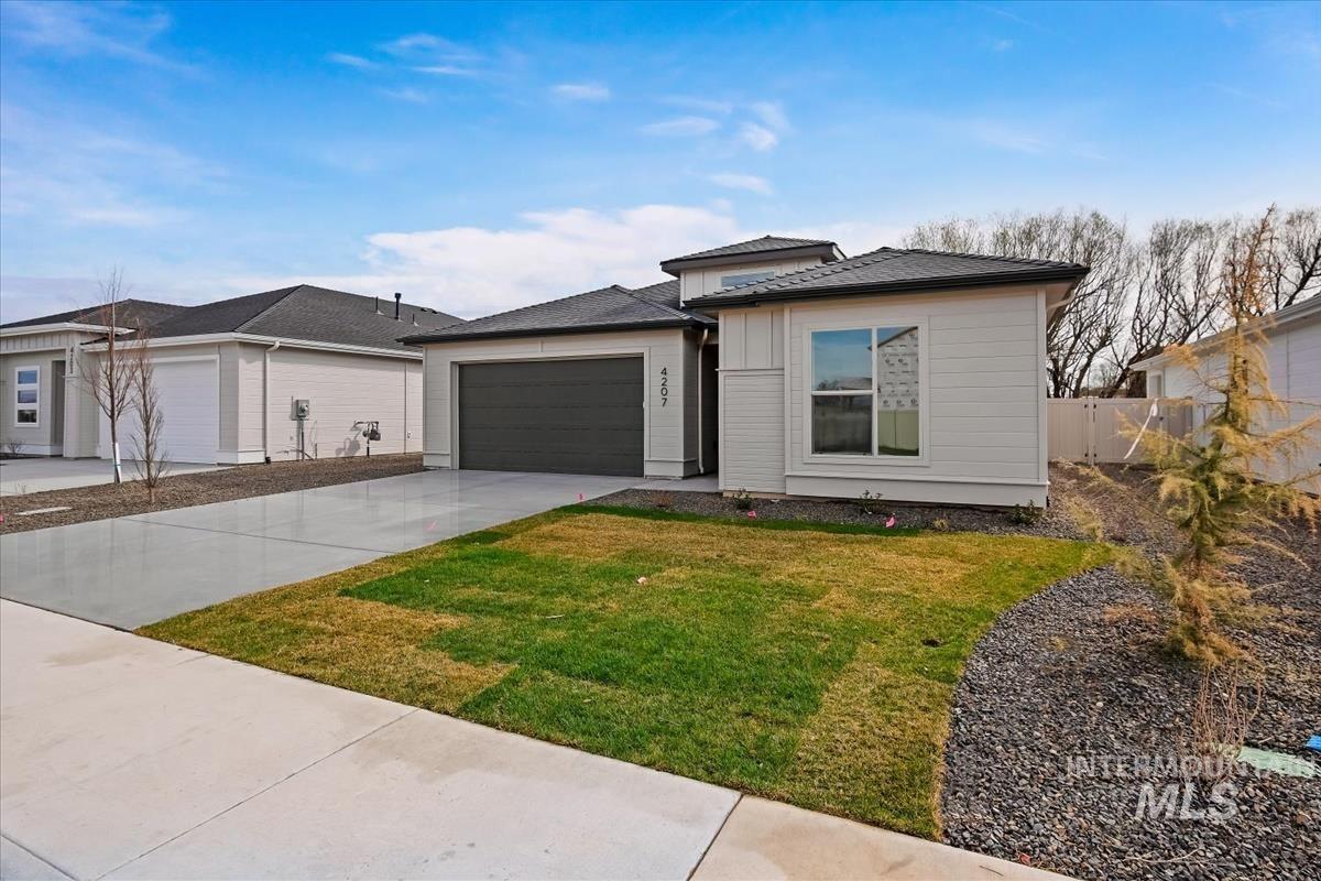 870 S Contusion Ave, Nampa, Idaho 83687, 3 Bedrooms, 2 Bathrooms, Residential For Sale, Price $468,000,MLS 98972716