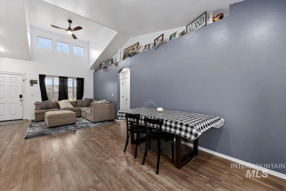 2543 Yellowstone Trail, Burley, Idaho 83318, 3 Bedrooms, 2 Bathrooms, Residential For Sale, Price $330,000,MLS 98972717