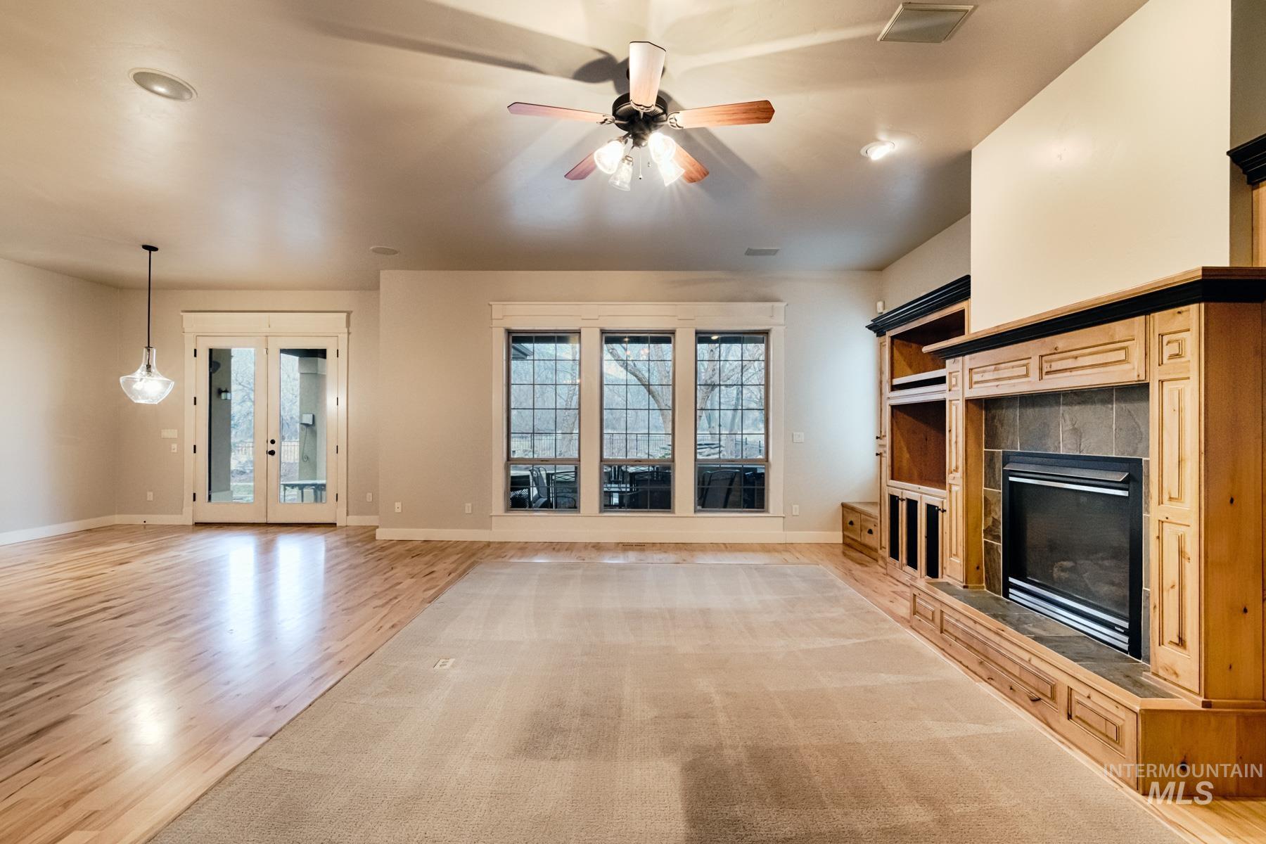 4328 W Miners Farm Dr., Boise, Idaho 83714, 3 Bedrooms, 2.5 Bathrooms, Residential For Sale, Price $770,000,MLS 98972719