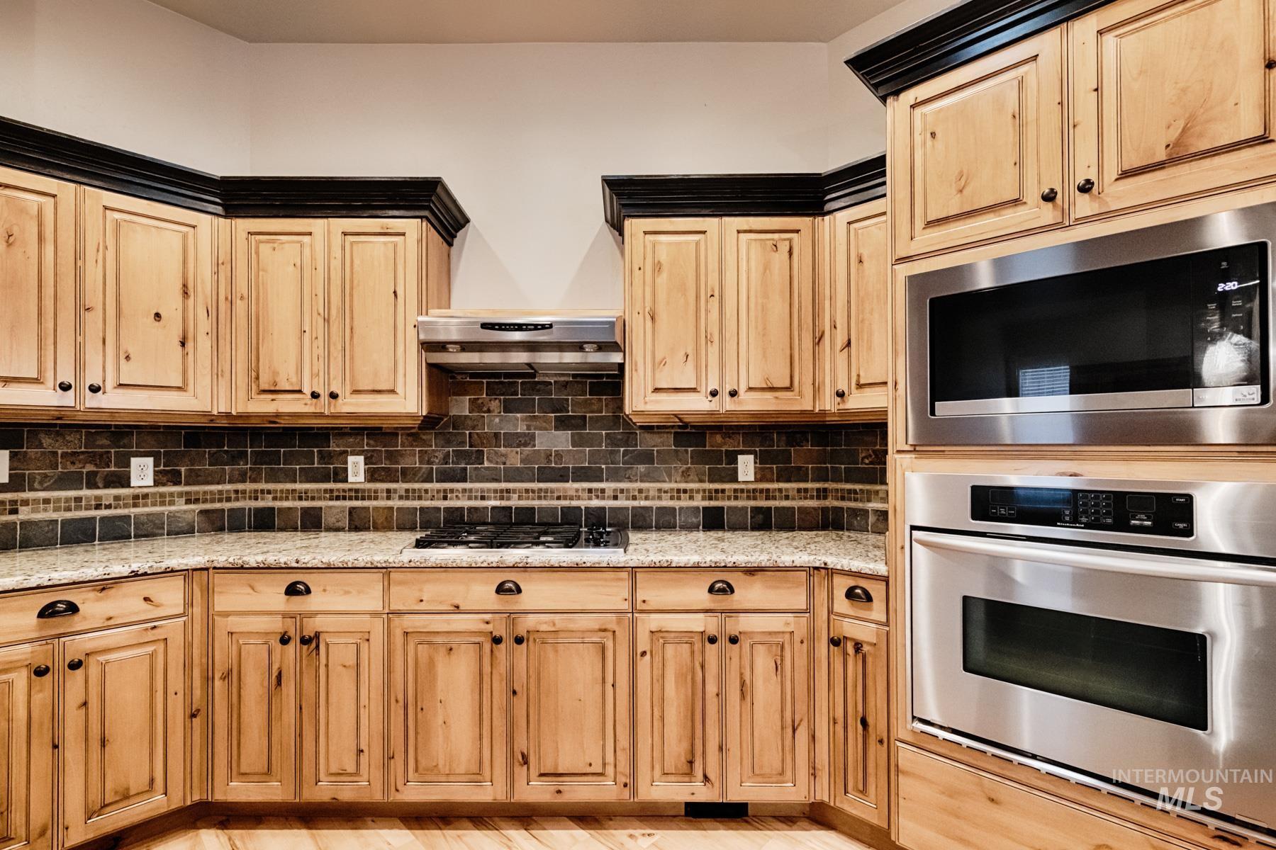 4328 W Miners Farm Dr., Boise, Idaho 83714, 3 Bedrooms, 2.5 Bathrooms, Residential For Sale, Price $770,000,MLS 98972719