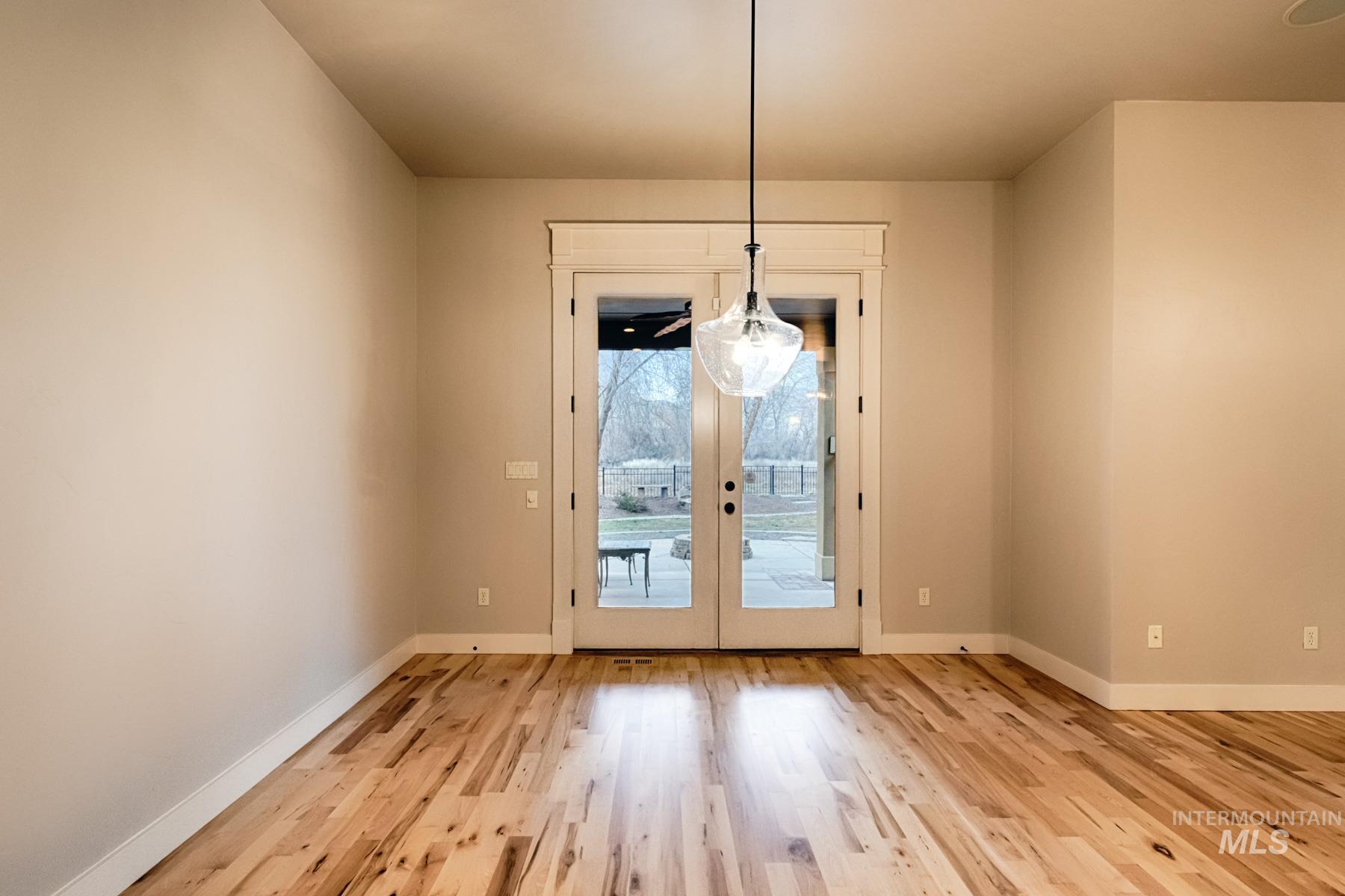 4328 W Miners Farm Dr., Boise, Idaho 83714, 3 Bedrooms, 2.5 Bathrooms, Residential For Sale, Price $770,000,MLS 98972719