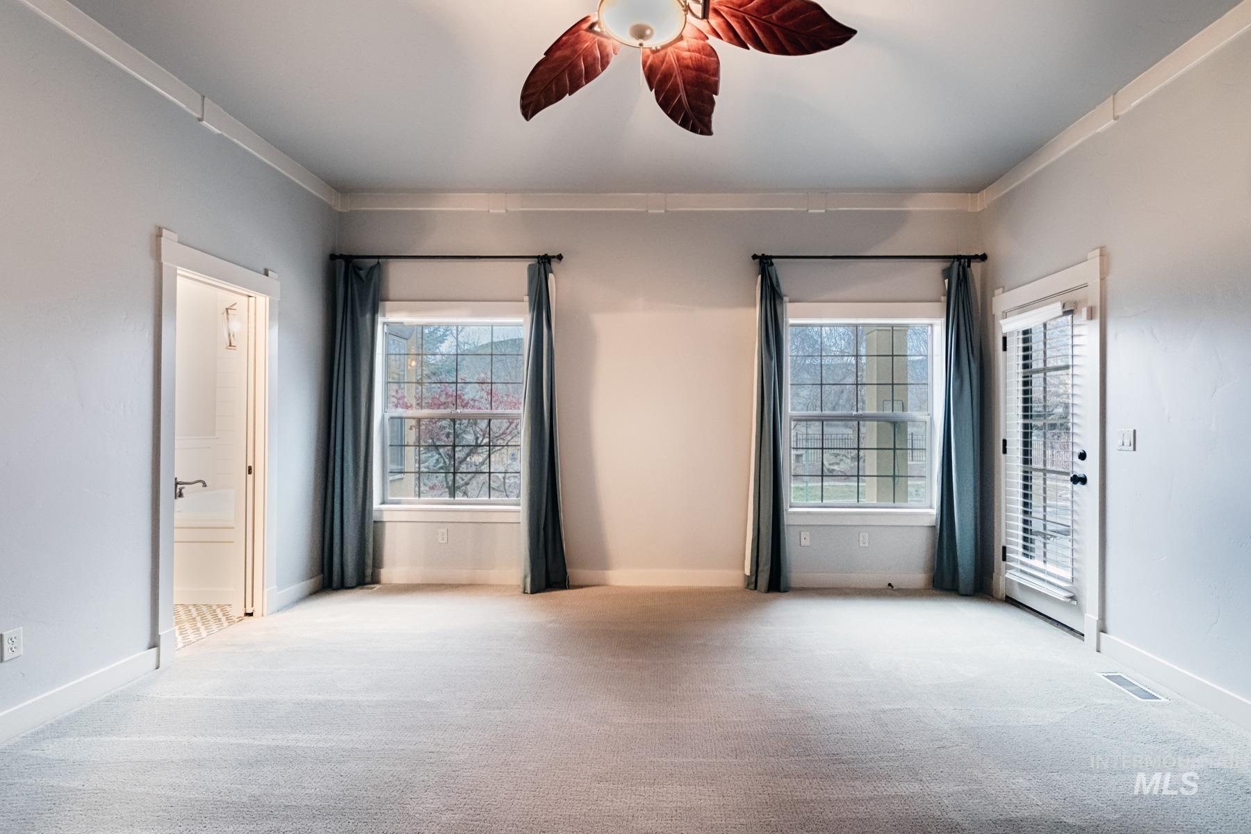 4328 W Miners Farm Dr., Boise, Idaho 83714, 3 Bedrooms, 2.5 Bathrooms, Residential For Sale, Price $770,000,MLS 98972719