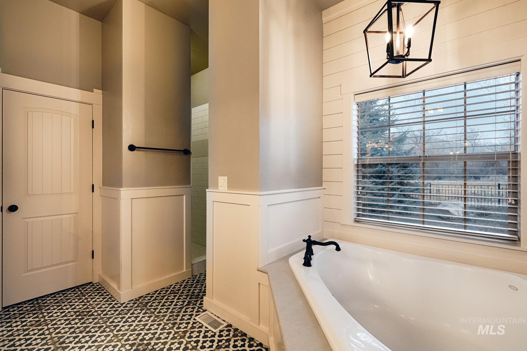 4328 W Miners Farm Dr., Boise, Idaho 83714, 3 Bedrooms, 2.5 Bathrooms, Residential For Sale, Price $770,000,MLS 98972719