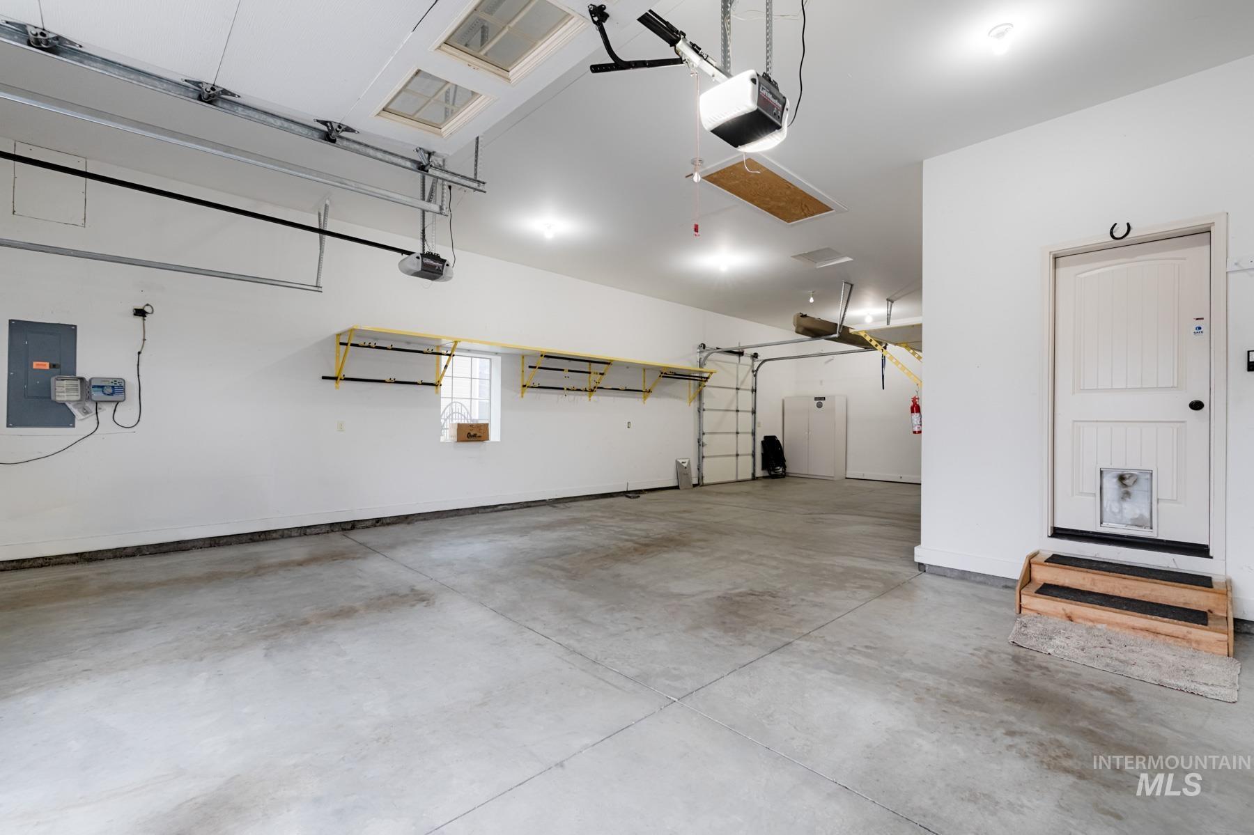 4328 W Miners Farm Dr., Boise, Idaho 83714, 3 Bedrooms, 2.5 Bathrooms, Residential For Sale, Price $770,000,MLS 98972719