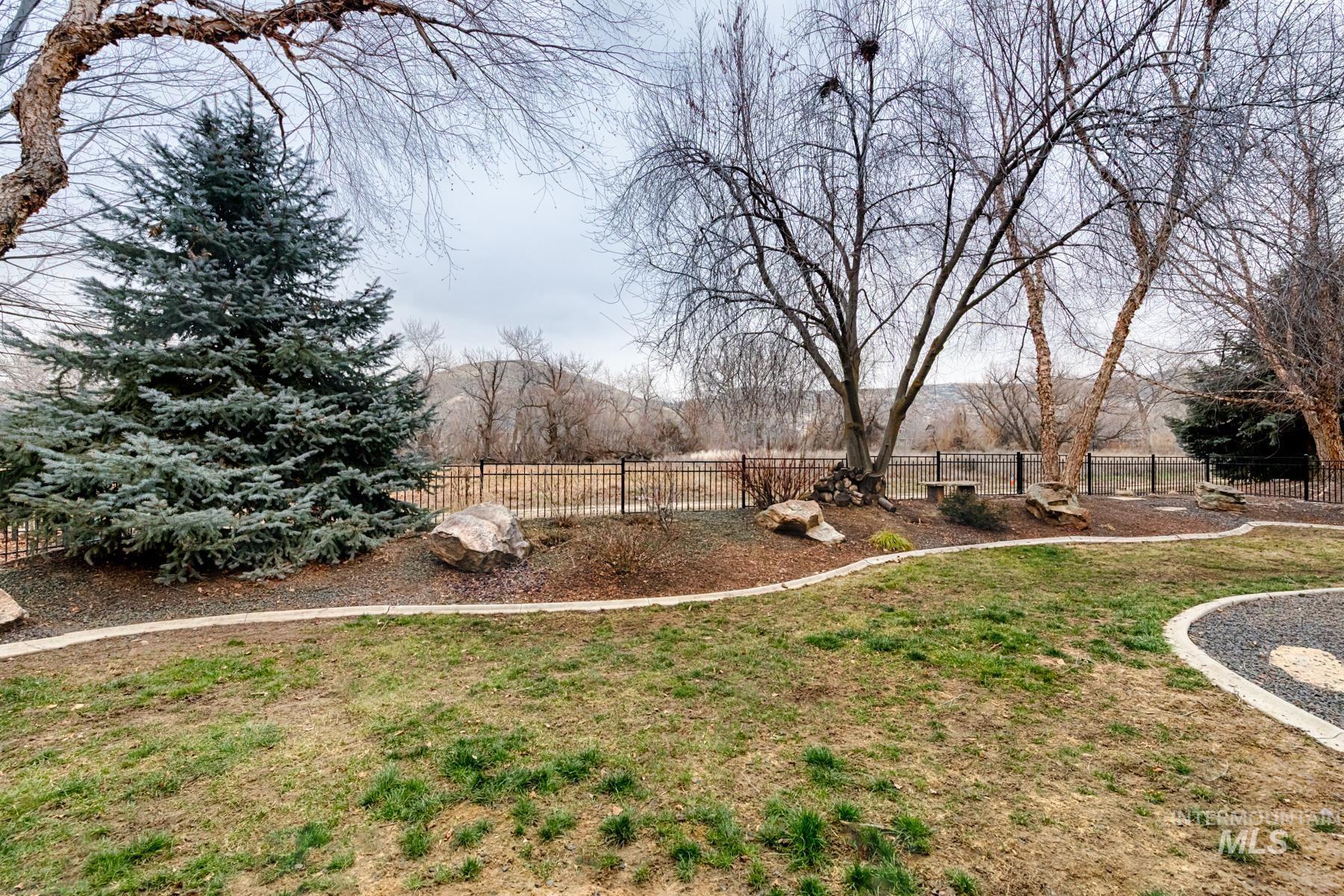 4328 W Miners Farm Dr., Boise, Idaho 83714, 3 Bedrooms, 2.5 Bathrooms, Residential For Sale, Price $770,000,MLS 98972719