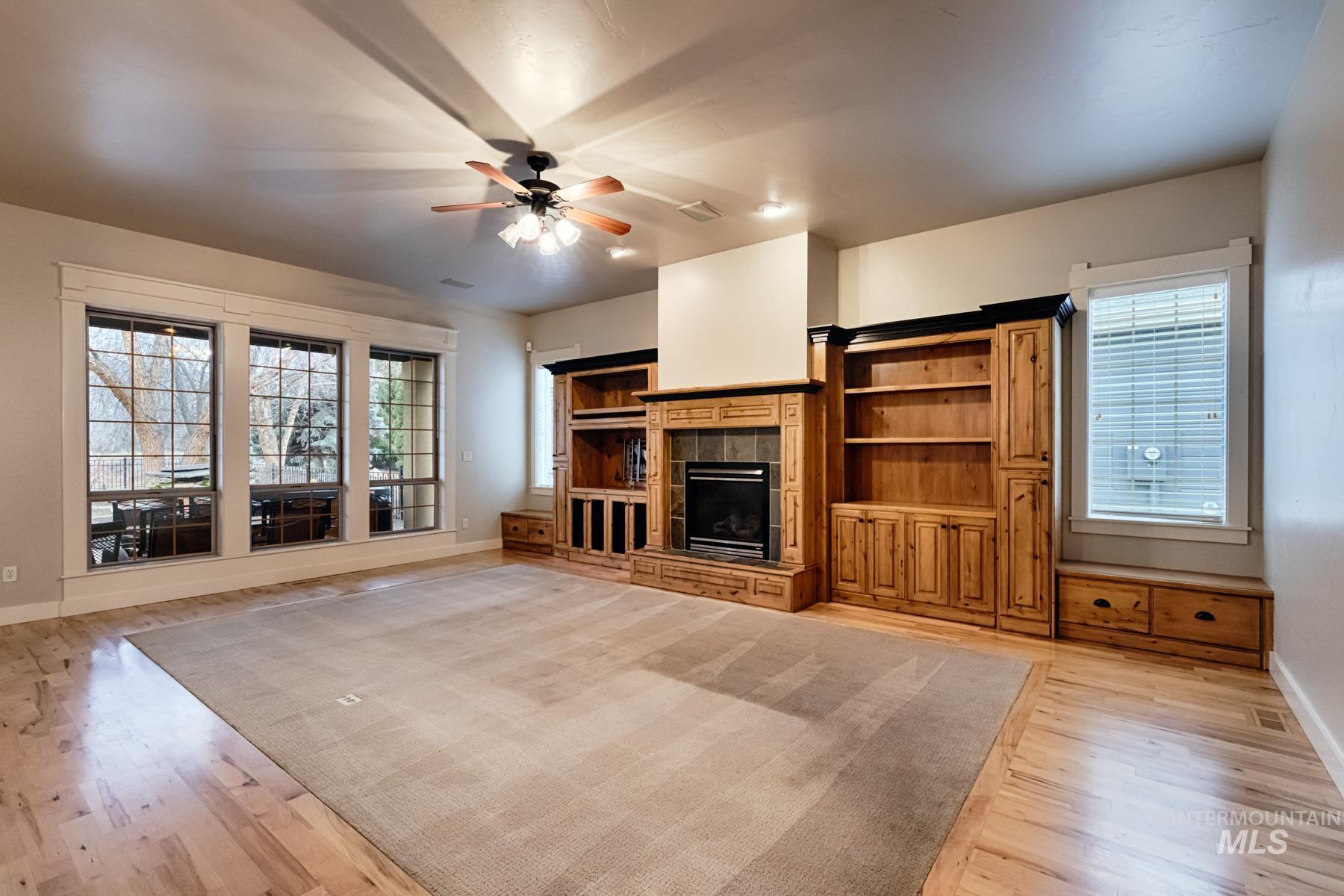 4328 W Miners Farm Dr., Boise, Idaho 83714, 3 Bedrooms, 2.5 Bathrooms, Residential For Sale, Price $770,000,MLS 98972719