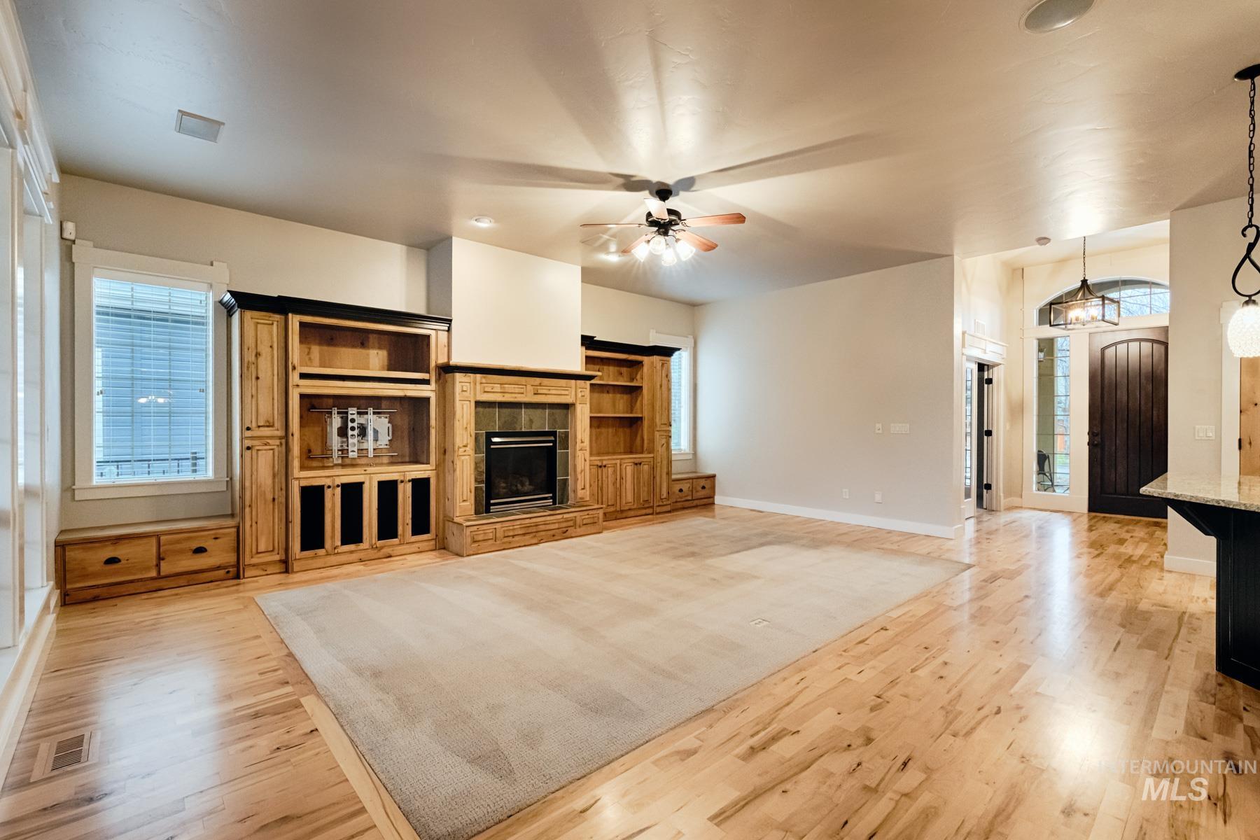 4328 W Miners Farm Dr., Boise, Idaho 83714, 3 Bedrooms, 2.5 Bathrooms, Residential For Sale, Price $770,000,MLS 98972719