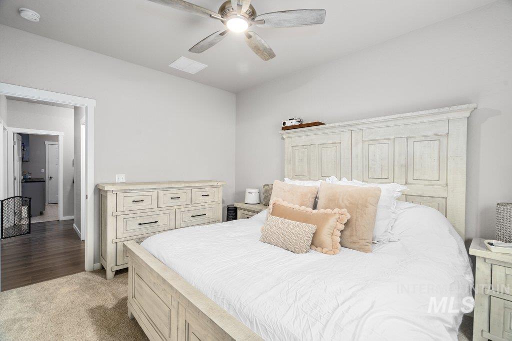 6697 W IRISH CIR, Rathdrum, Idaho 83858, 3 Bedrooms, 2 Bathrooms, Residential For Sale, Price $505,000,MLS 98972720