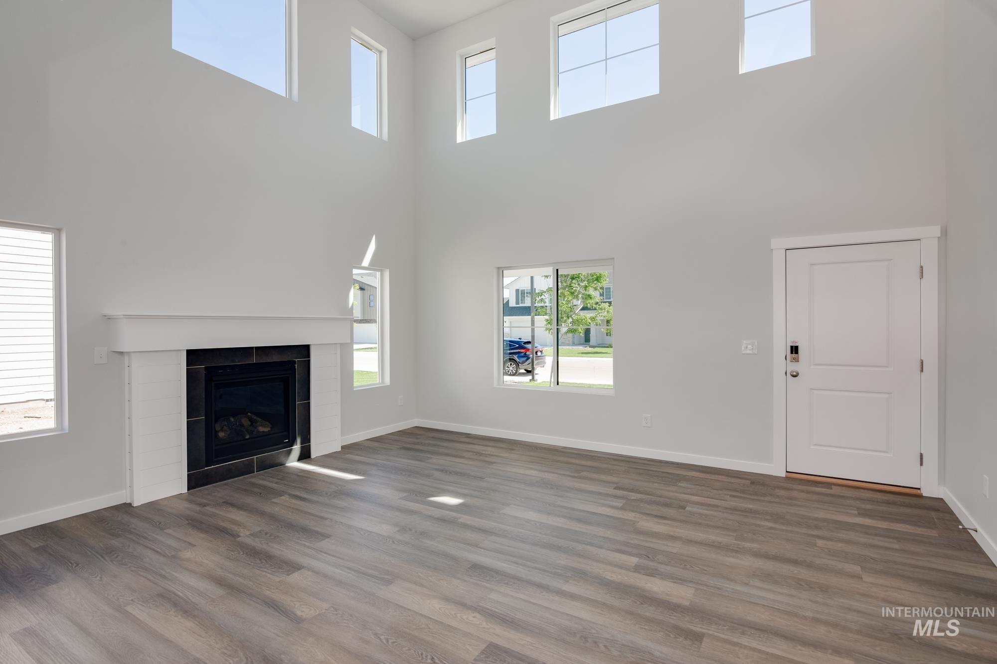 18447 N Sweet William Ave, Nampa, Idaho 83687, 4 Bedrooms, 2.5 Bathrooms, Residential For Sale, Price $484,990,MLS 98972722